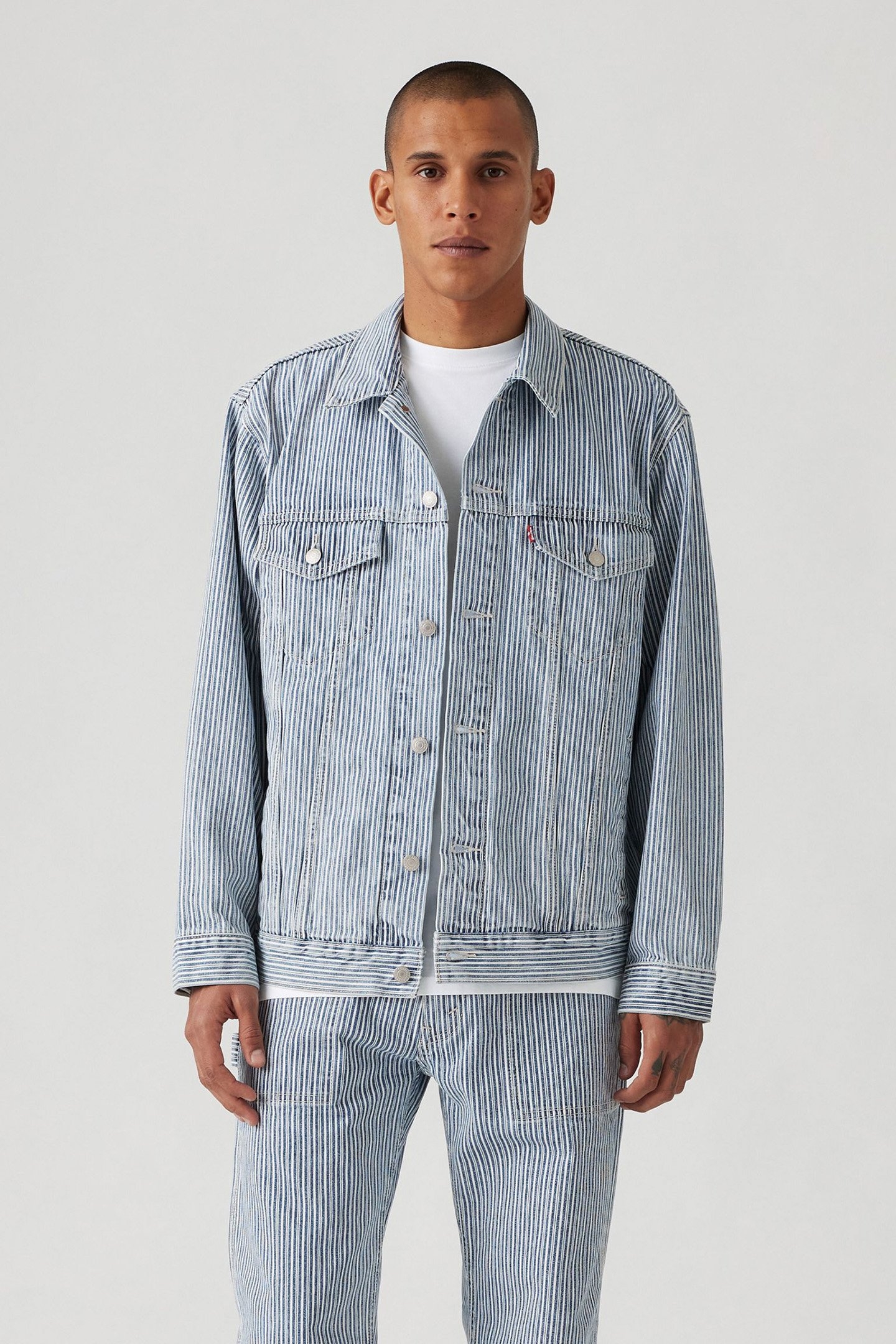 RELAXED FIT TRUCKER ON THE ROAD AGAIN 1