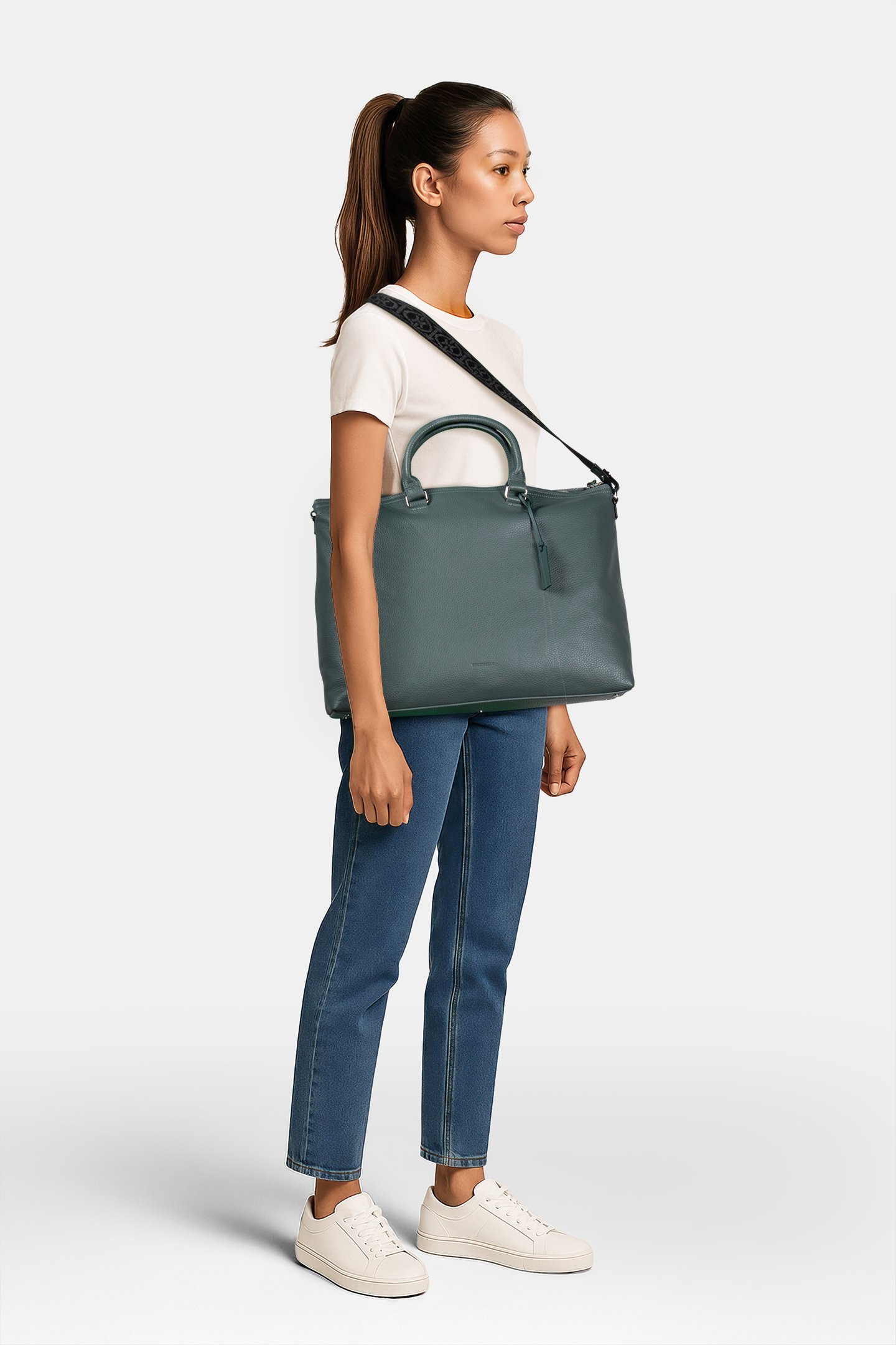 TOTE BAG IN LEATHER 2