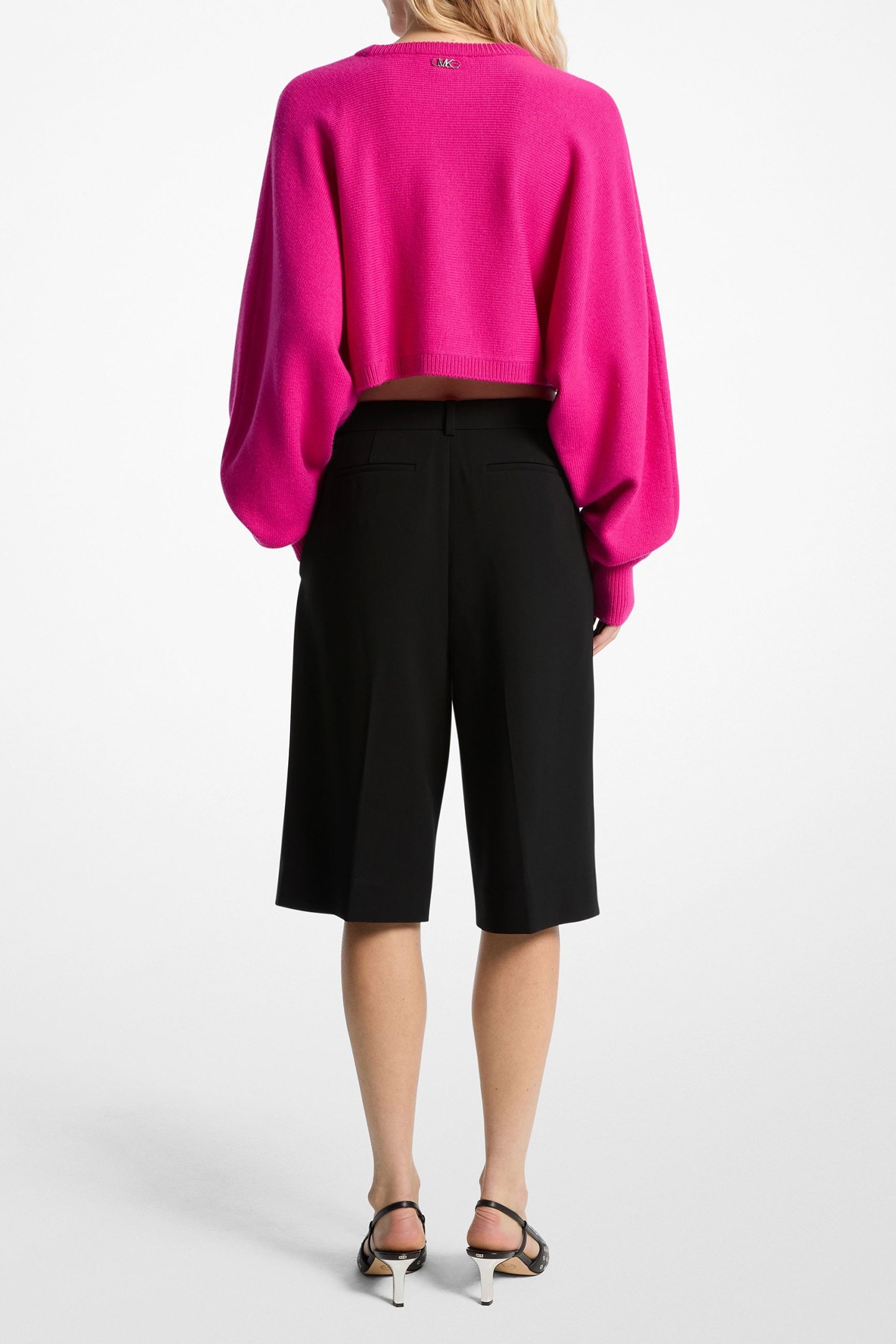 PLEATED BERMUDA SHORTS IN BLACK 2