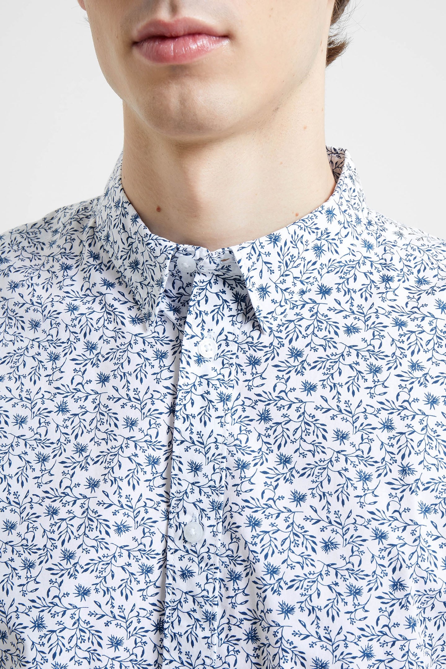 FLORAL LS BLUE LEAF FLORAL 5