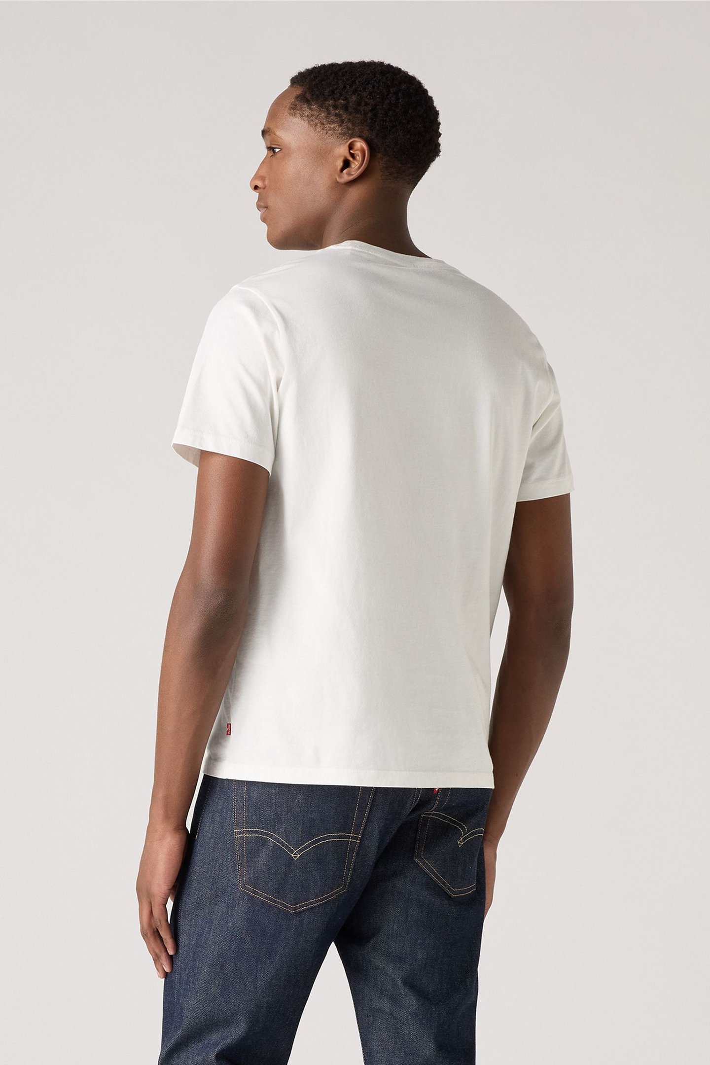 LSEGRAPHIC CREWNECK TE LC WHITE HEADLINE 2