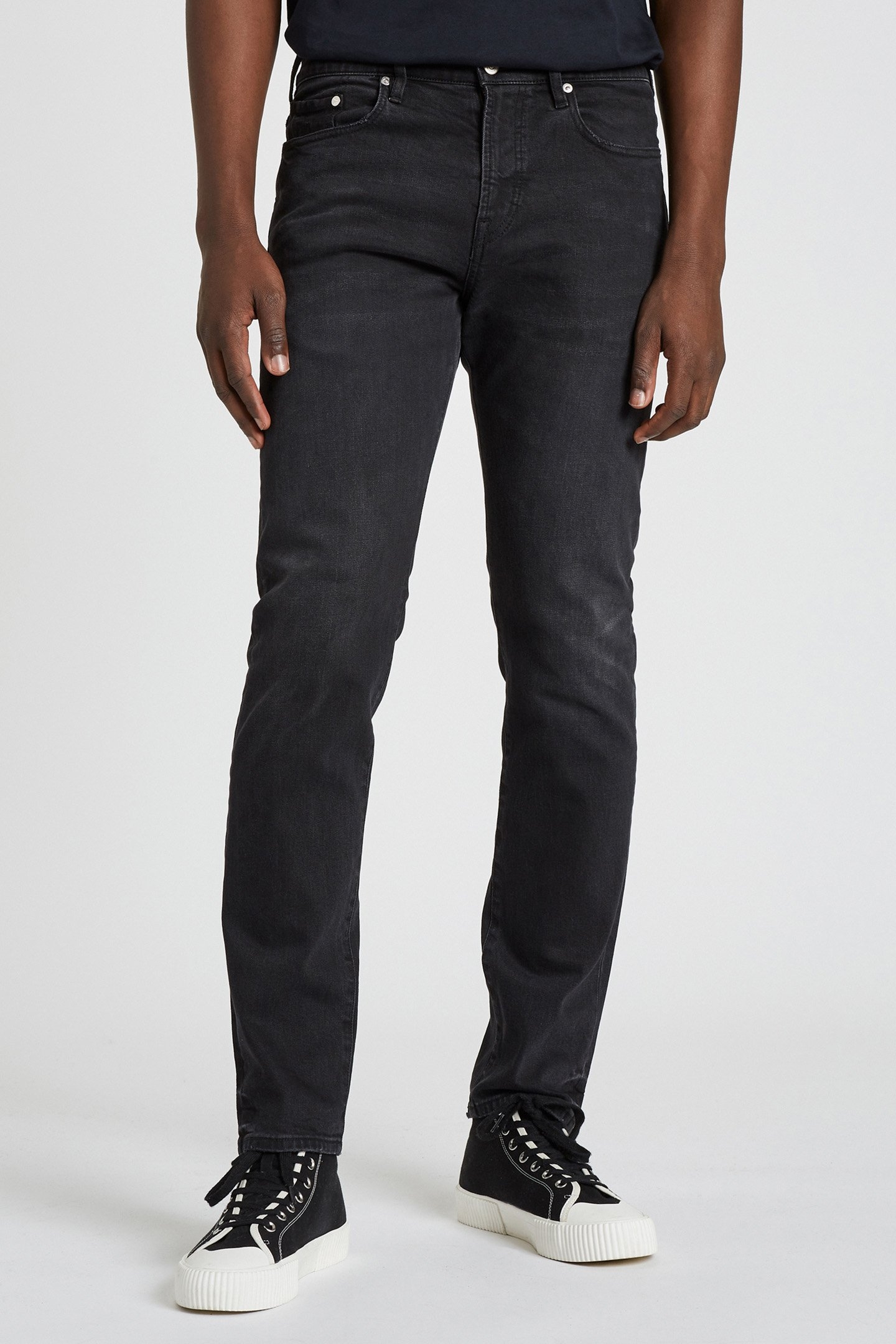 TAPERED FIT JEAN MEDIUM BASE 1