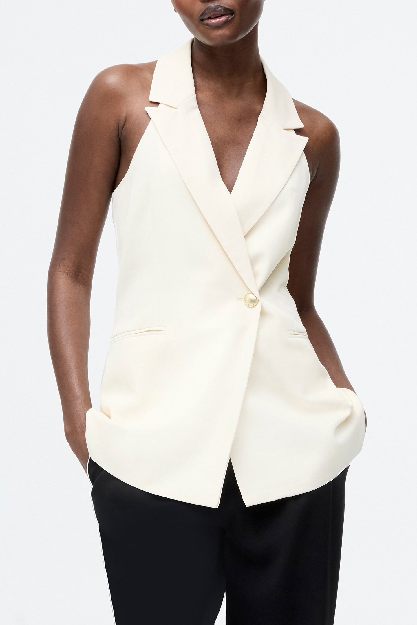 SLEEK TAILORED HALTERNECK SUIT WAISTCOAT CLASSIC CREAM 1