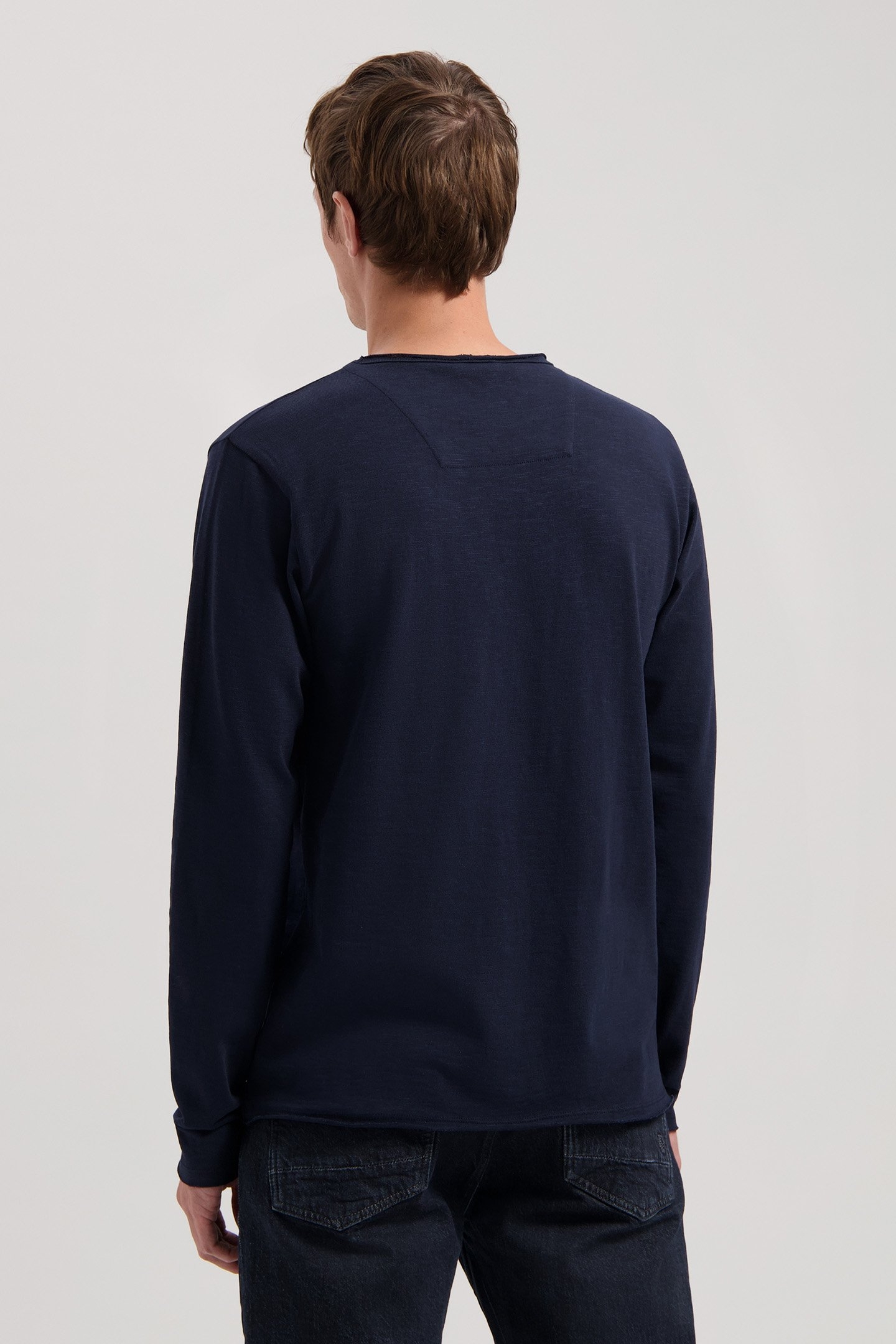 DS_NEWMAN CREWNECK DK. NAVY 2