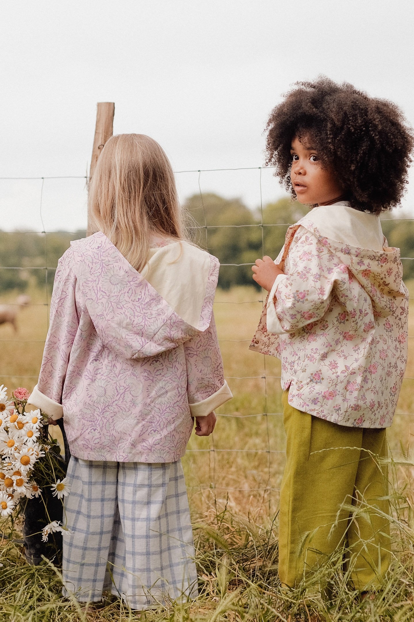 RAINCOAT FELVET PINK DAISY GARDEN 3