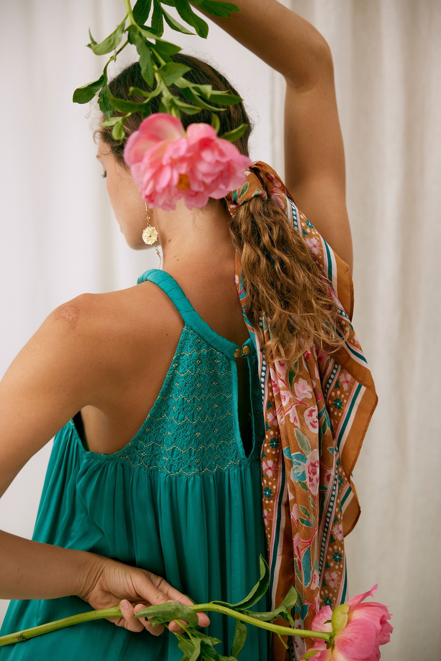 WOVEN SCARF ROMY (100X100) CINNAMON POPPY BLOOM 2