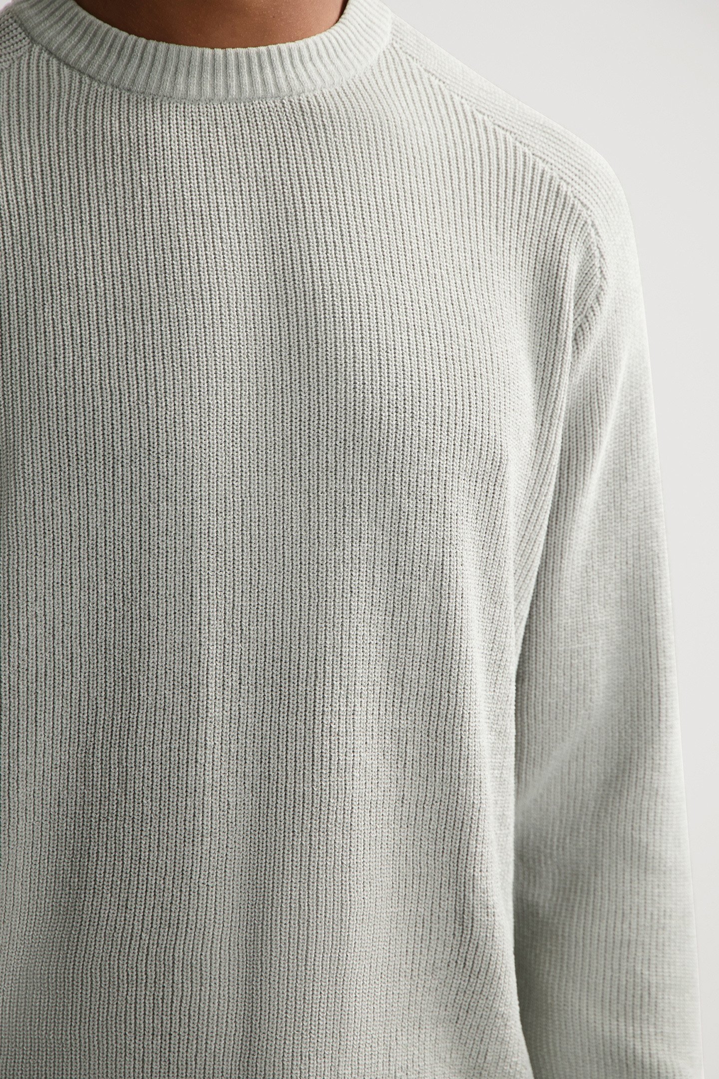 DS_CHENILLE CREWNECK GHOST GREY 5