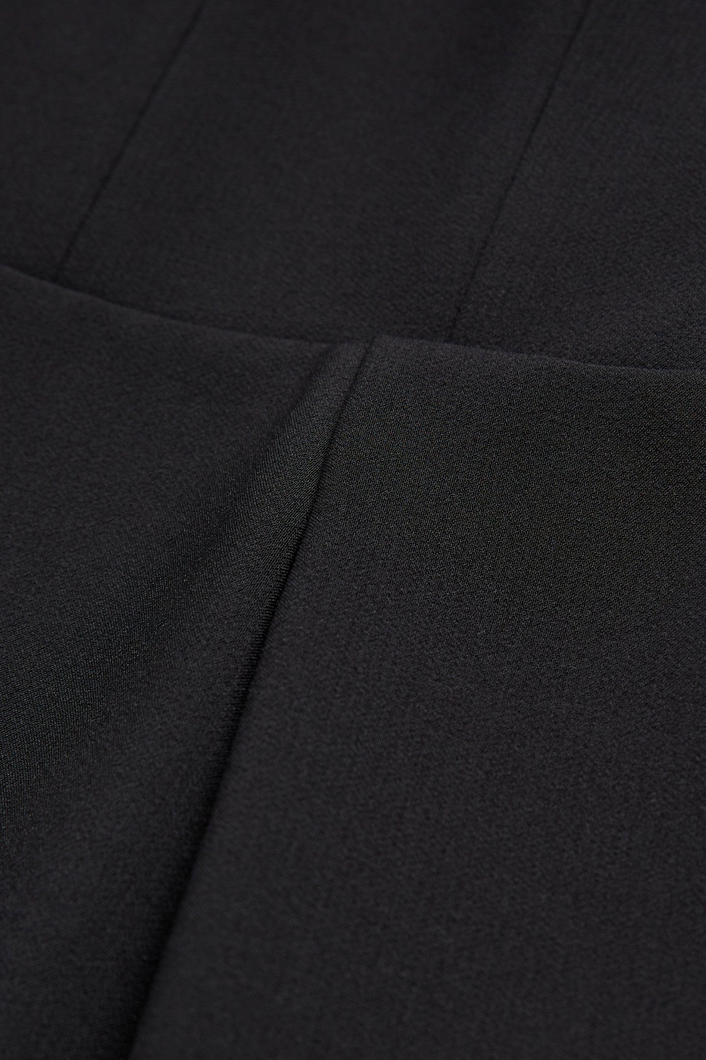 SHORT STRAPLESS DRESS IN ROMANTIC CREPE BLACK 7