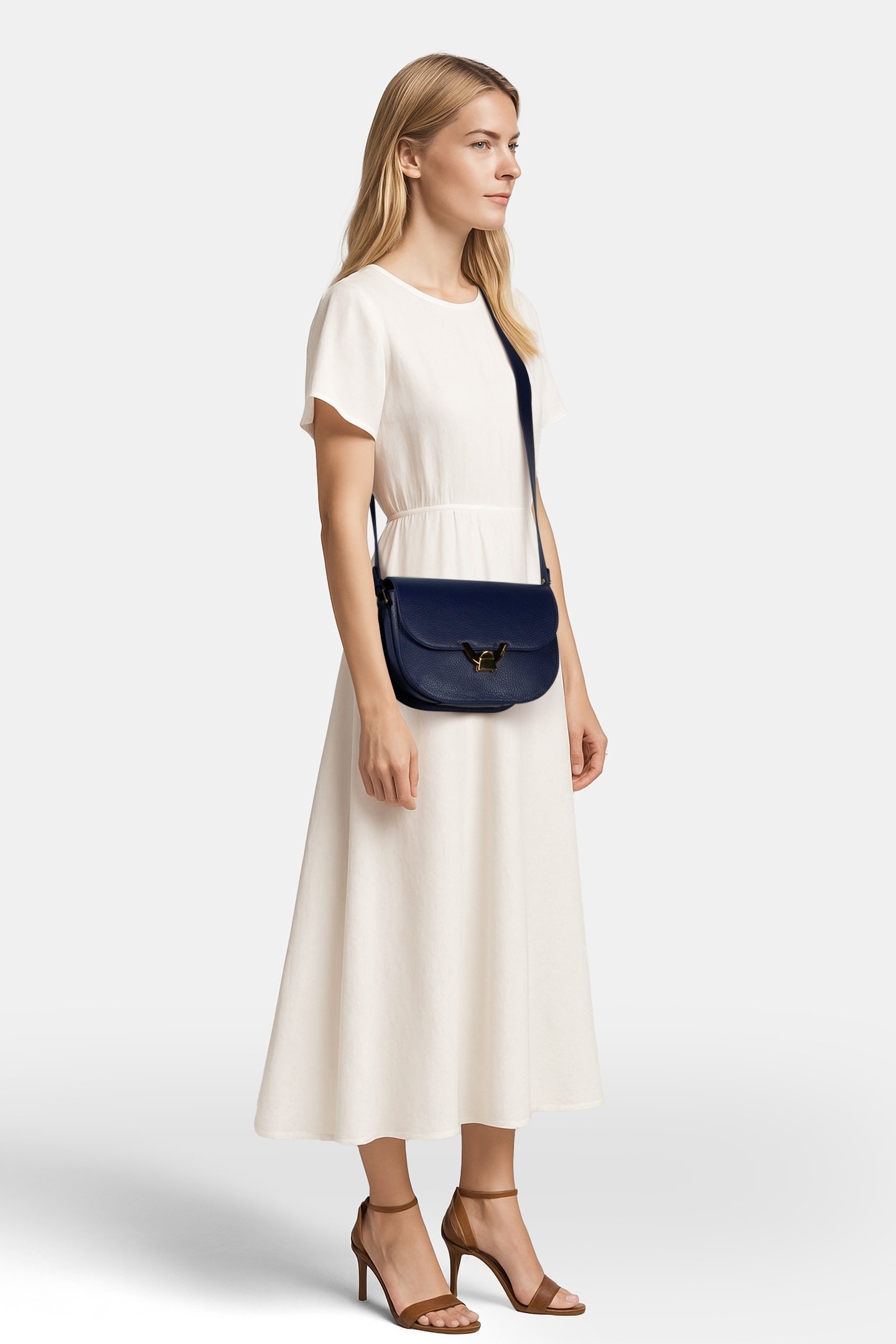 CROSS BODY BAG IN GRAINED LEATHER 1