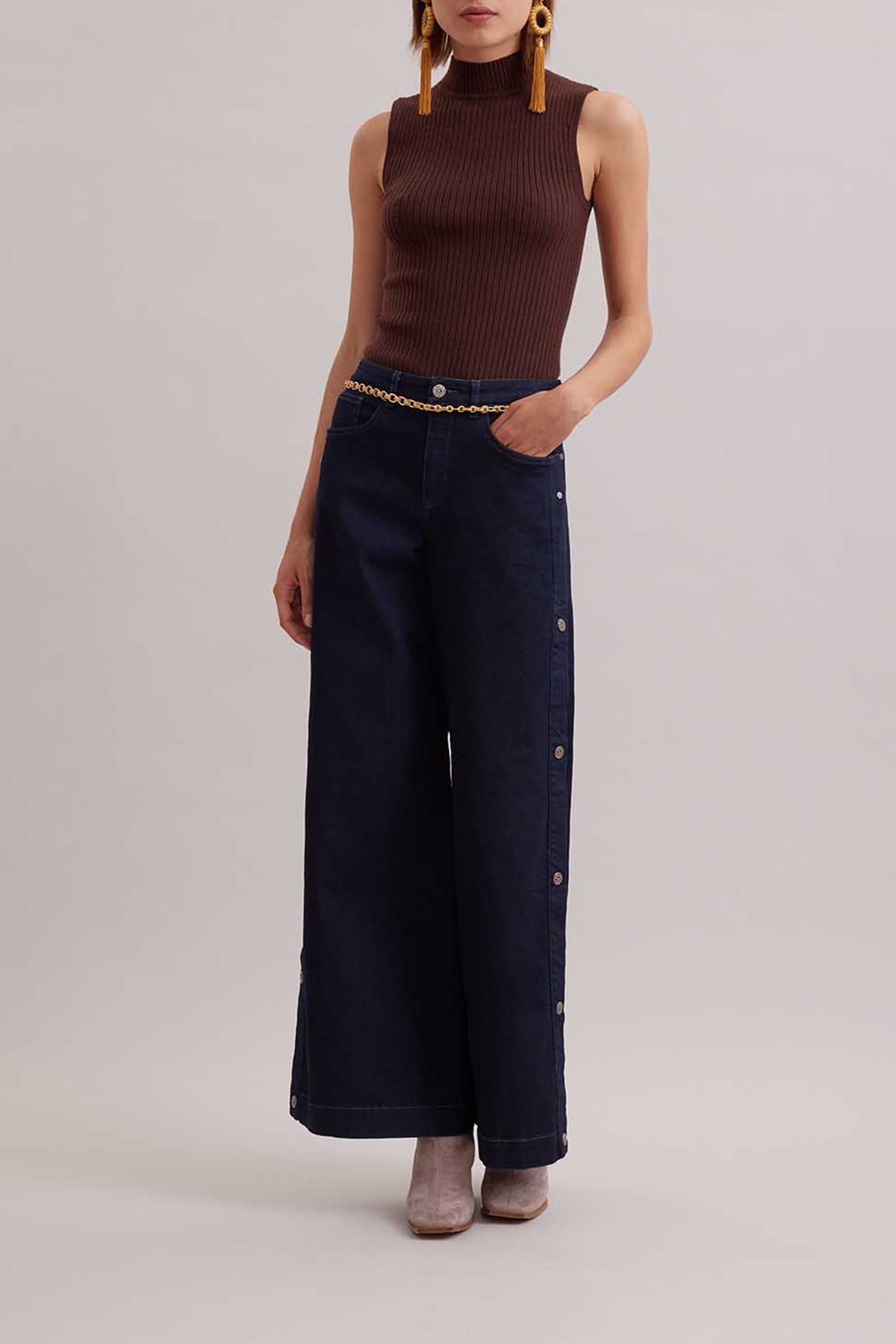 SOLO PULLOVER CHOCOLATE 2