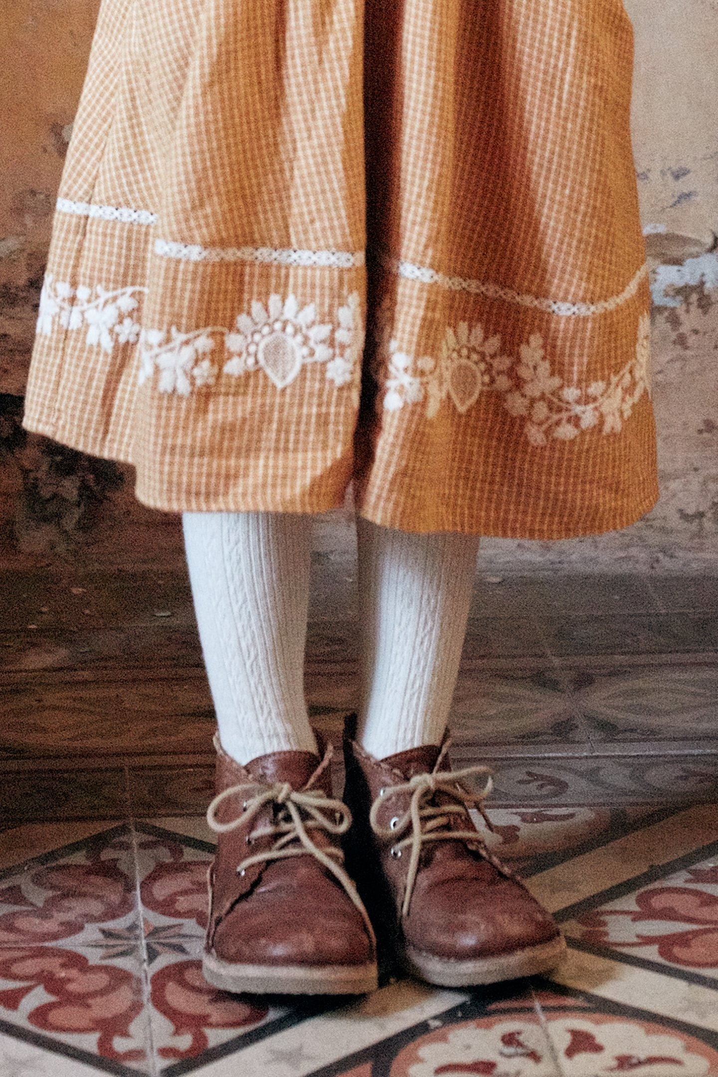 TIGHTS CHUKATA CREAM 3