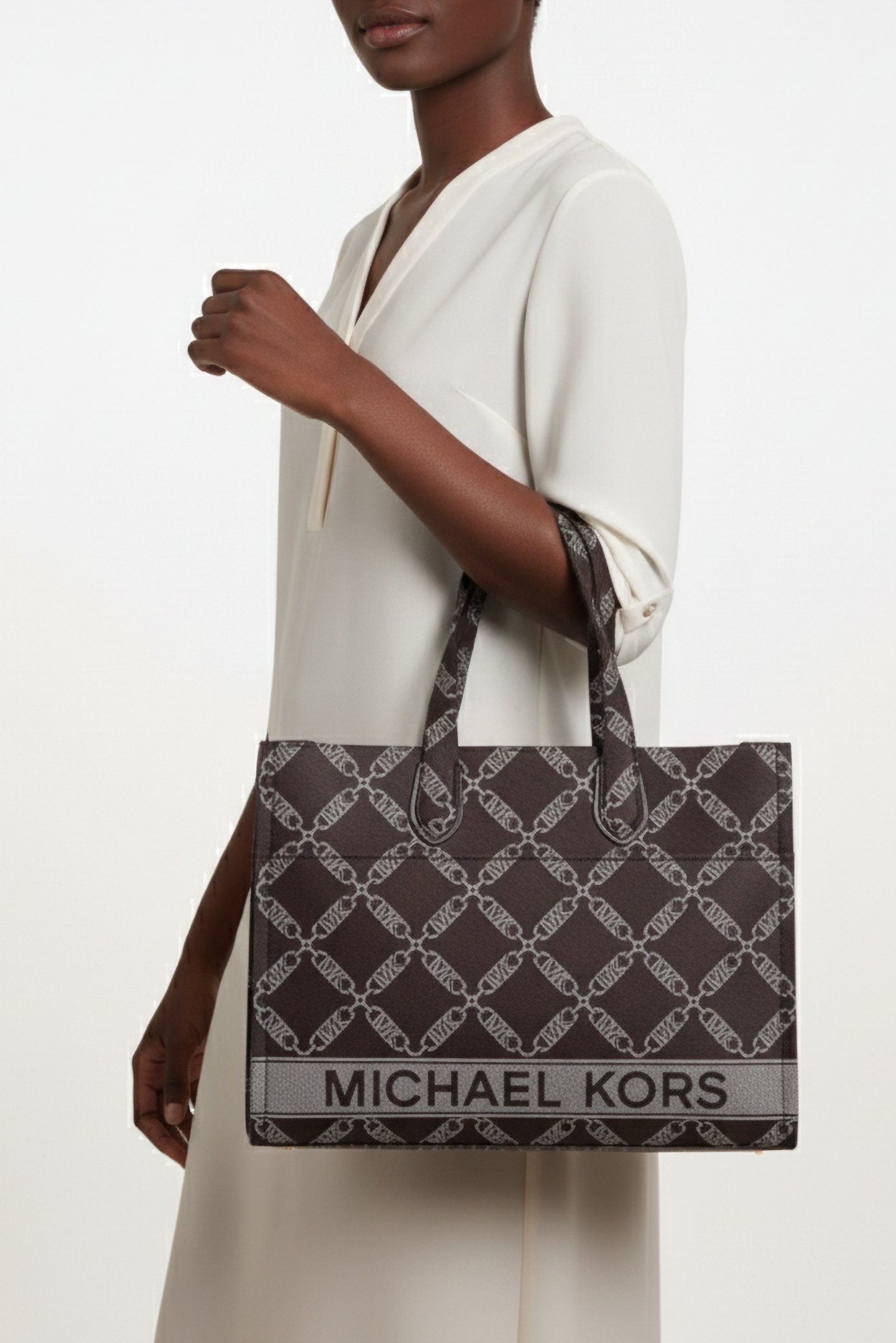 GRAB TOTE BAG IN CHOCOLATE 1