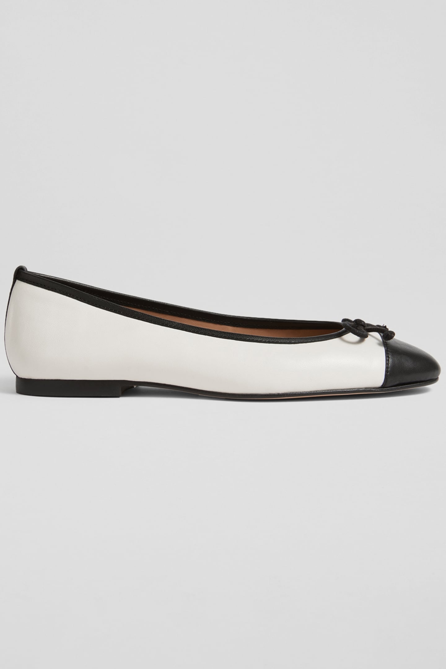 KARA - TOE CAP BALLERINA WHITE/BLACK 1