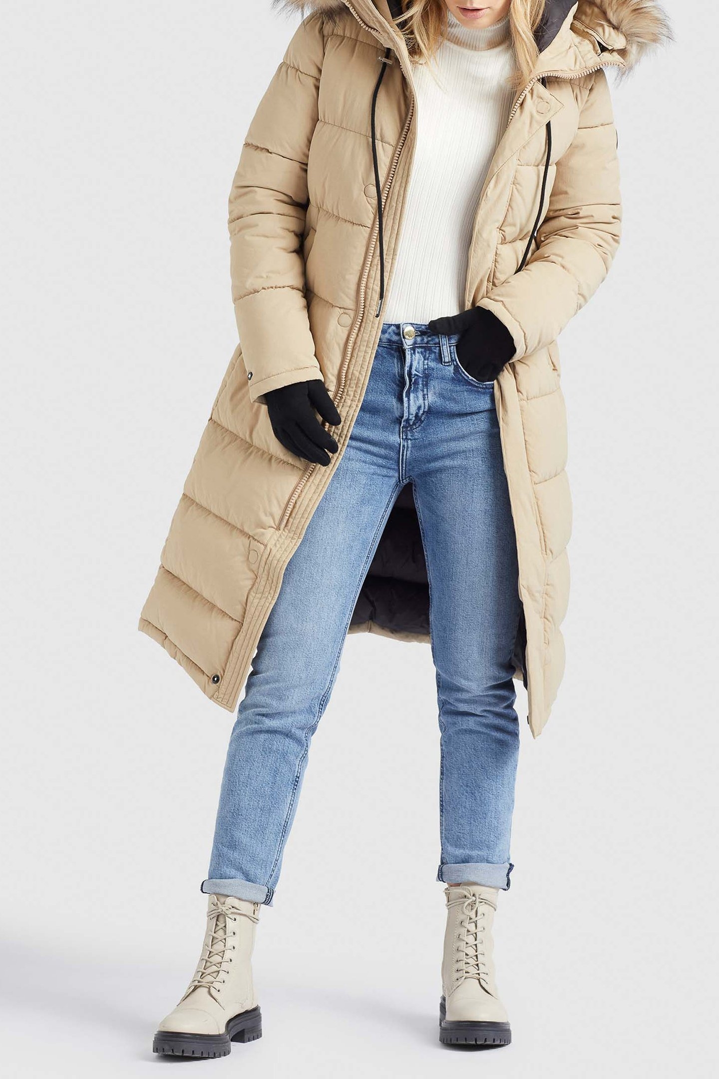 LISSANDRA CANE BEIGE 4