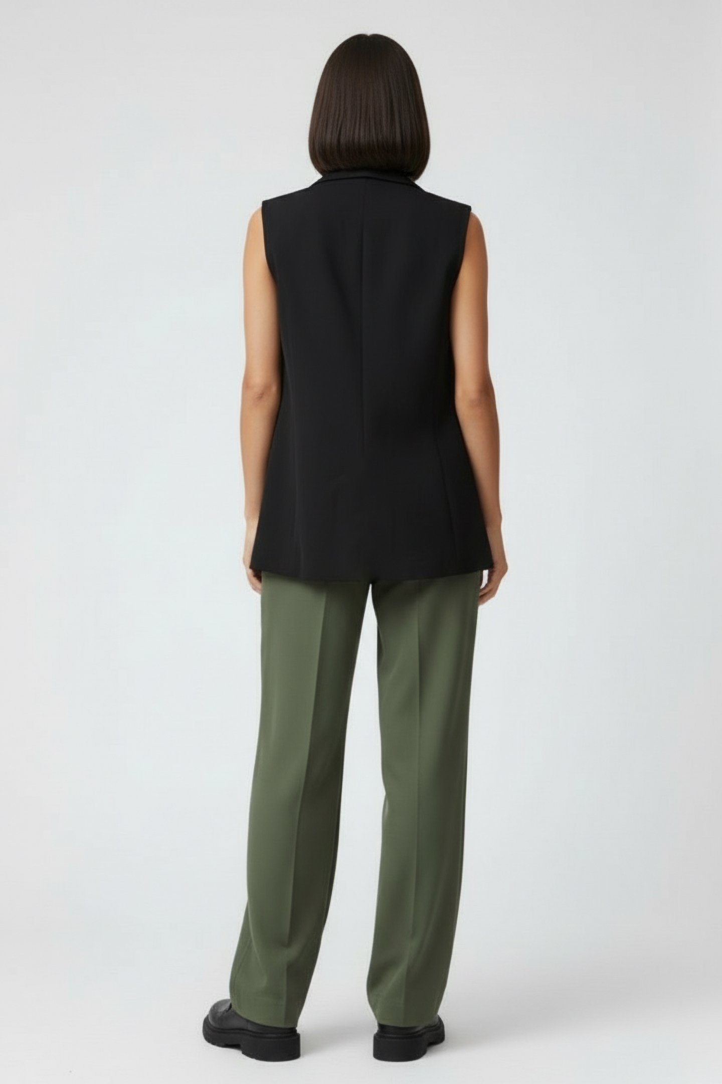 SLEEK TAILORED DB WAISTCOAT BLACK 2