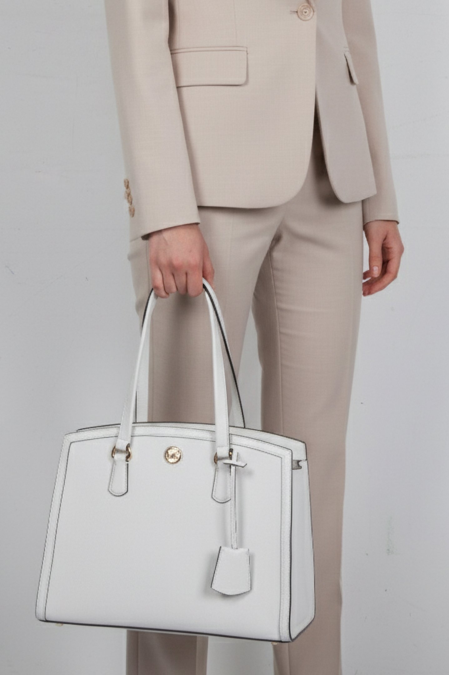 MEDIUM LEATHER TOTE IN WHITE 1