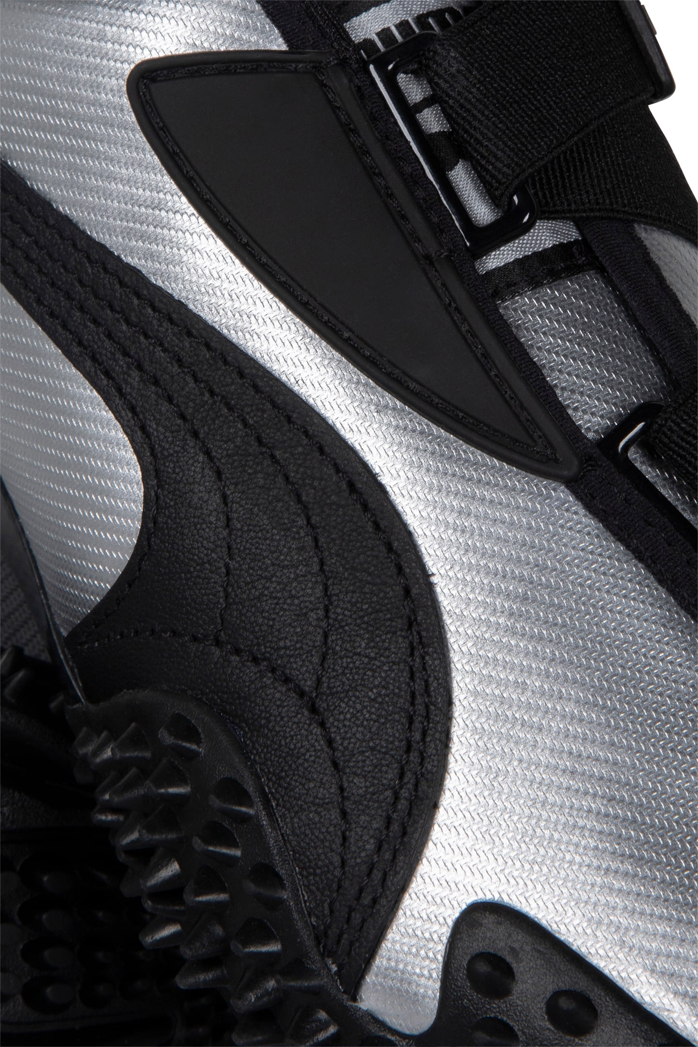 PUMA – MOSTRO METAL METALLIC 4