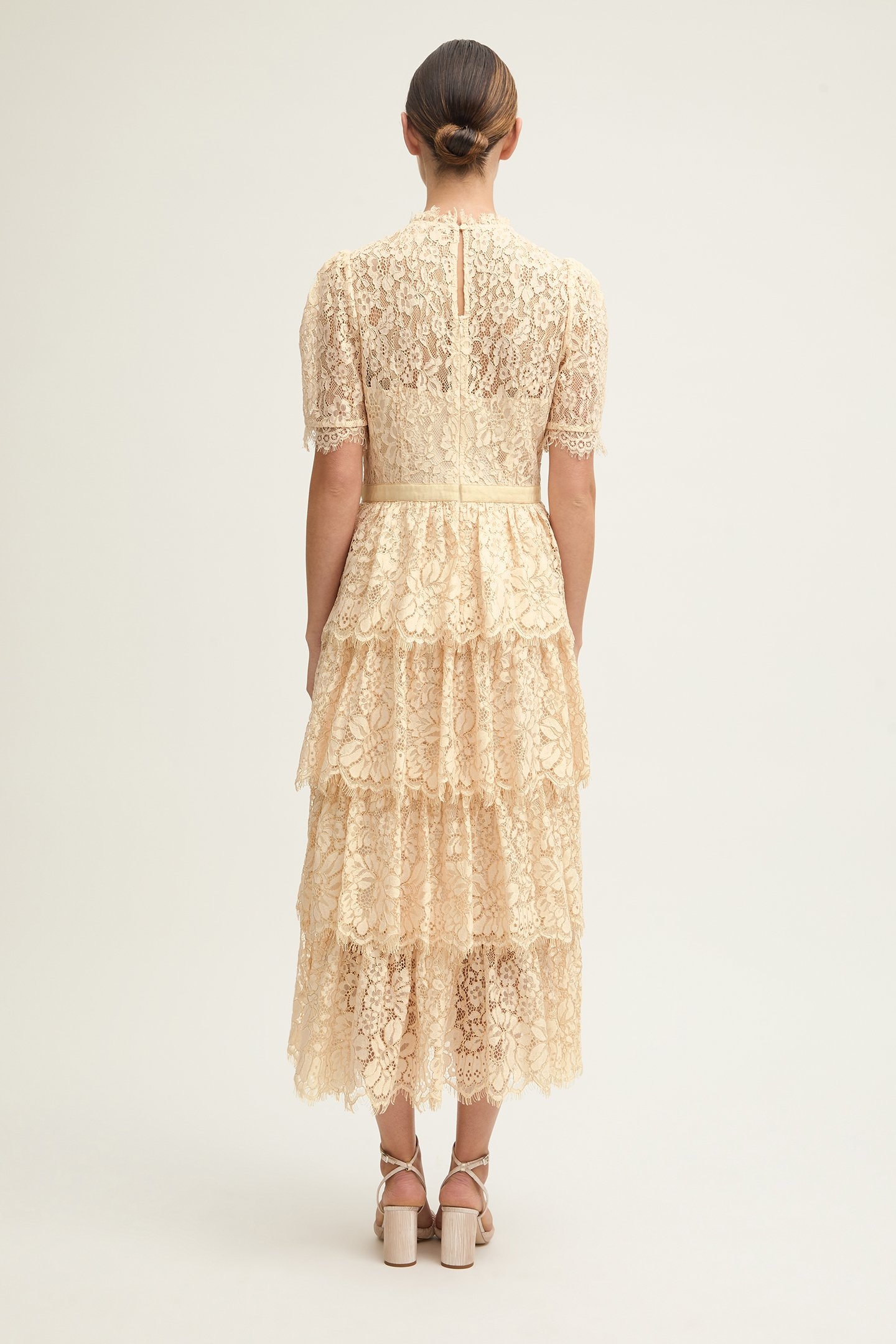 DR CECILY LACE TIERED DR CHAMPAGNE 2