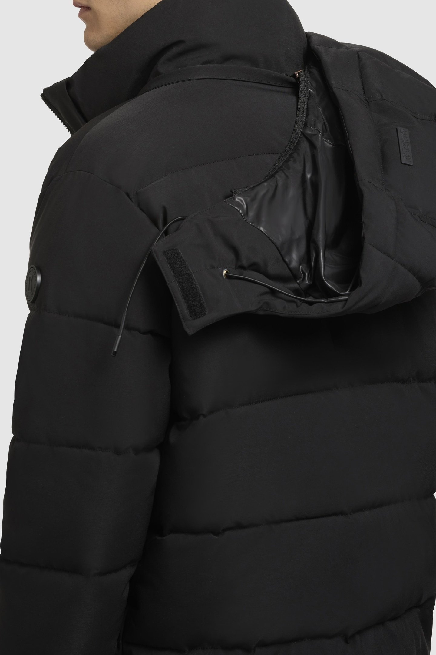 LOGA2 JACKET BLACK 6