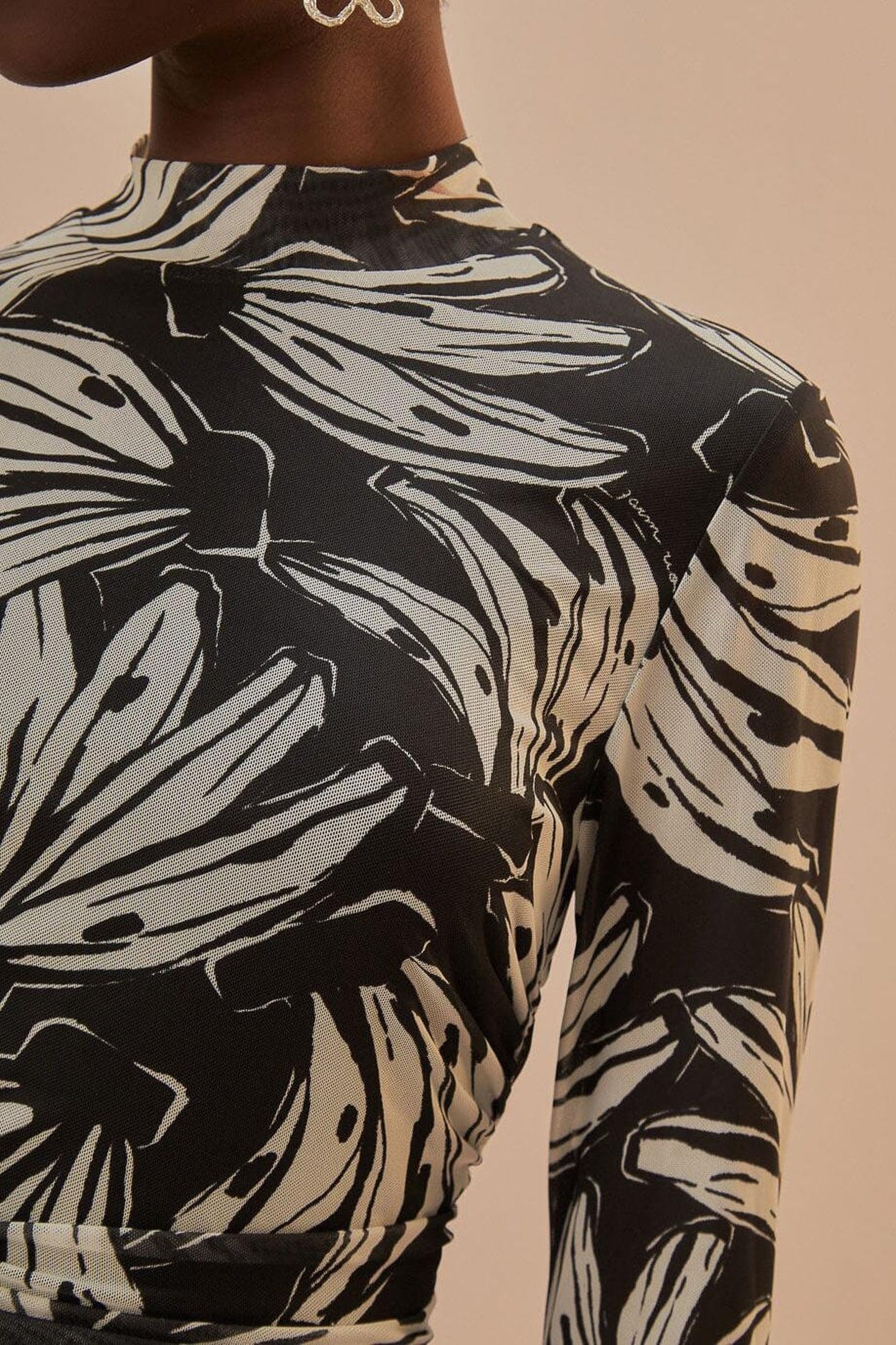 BOSSA BANANA BLACK TULLE BLOUSE 3