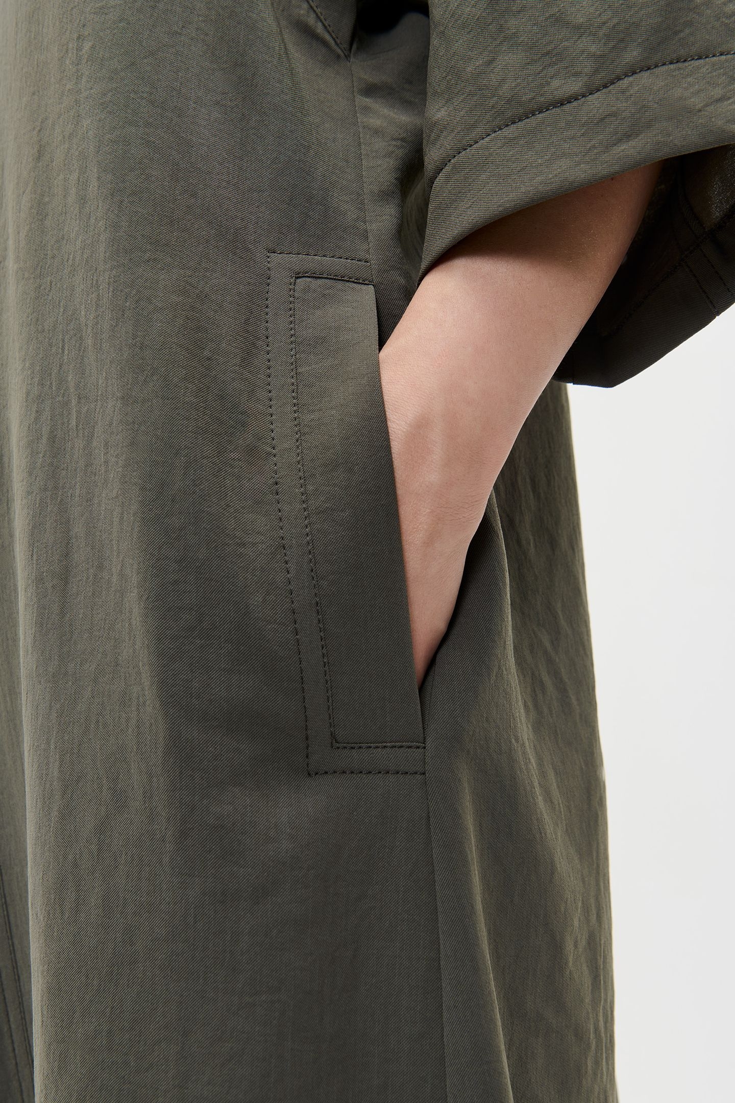 JAPANESE CREPE V-NECK DRESS GREEN KELP 5