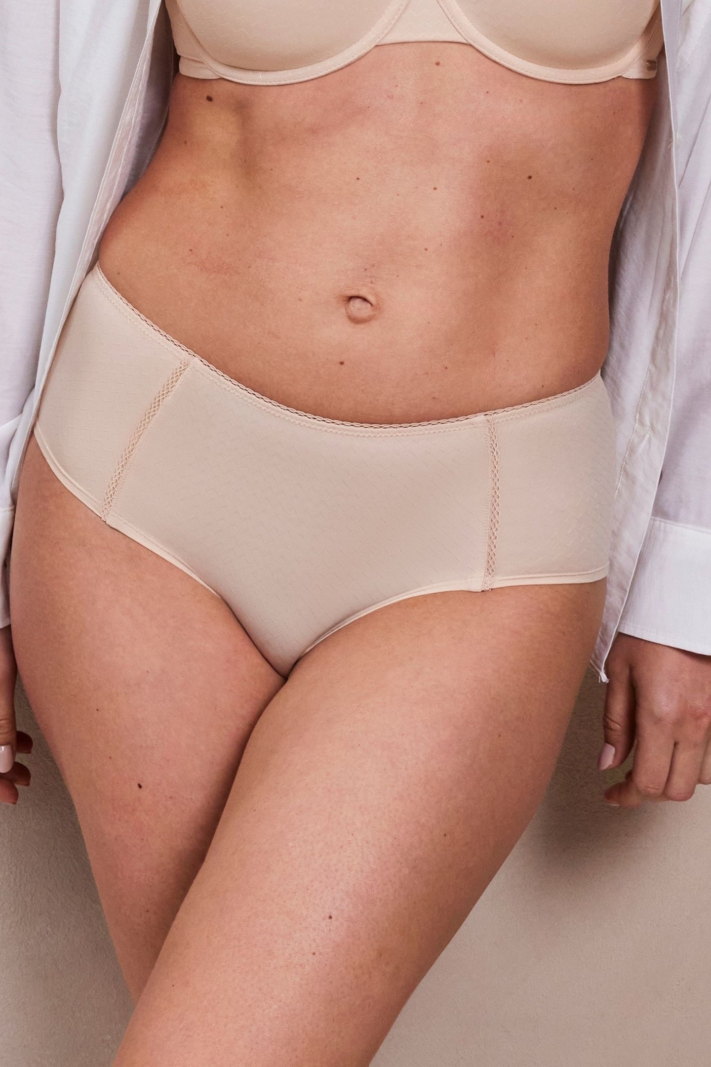 SHORTY ZIGZAG SKINTONE 1