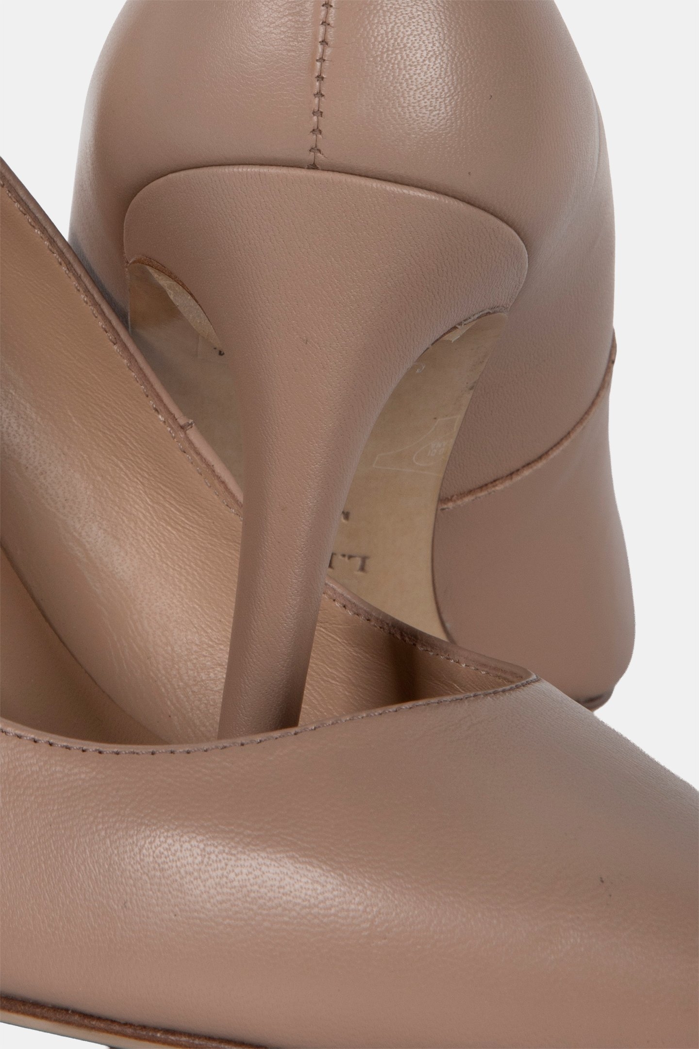 FLORET COURT HEEL TRENCH 4