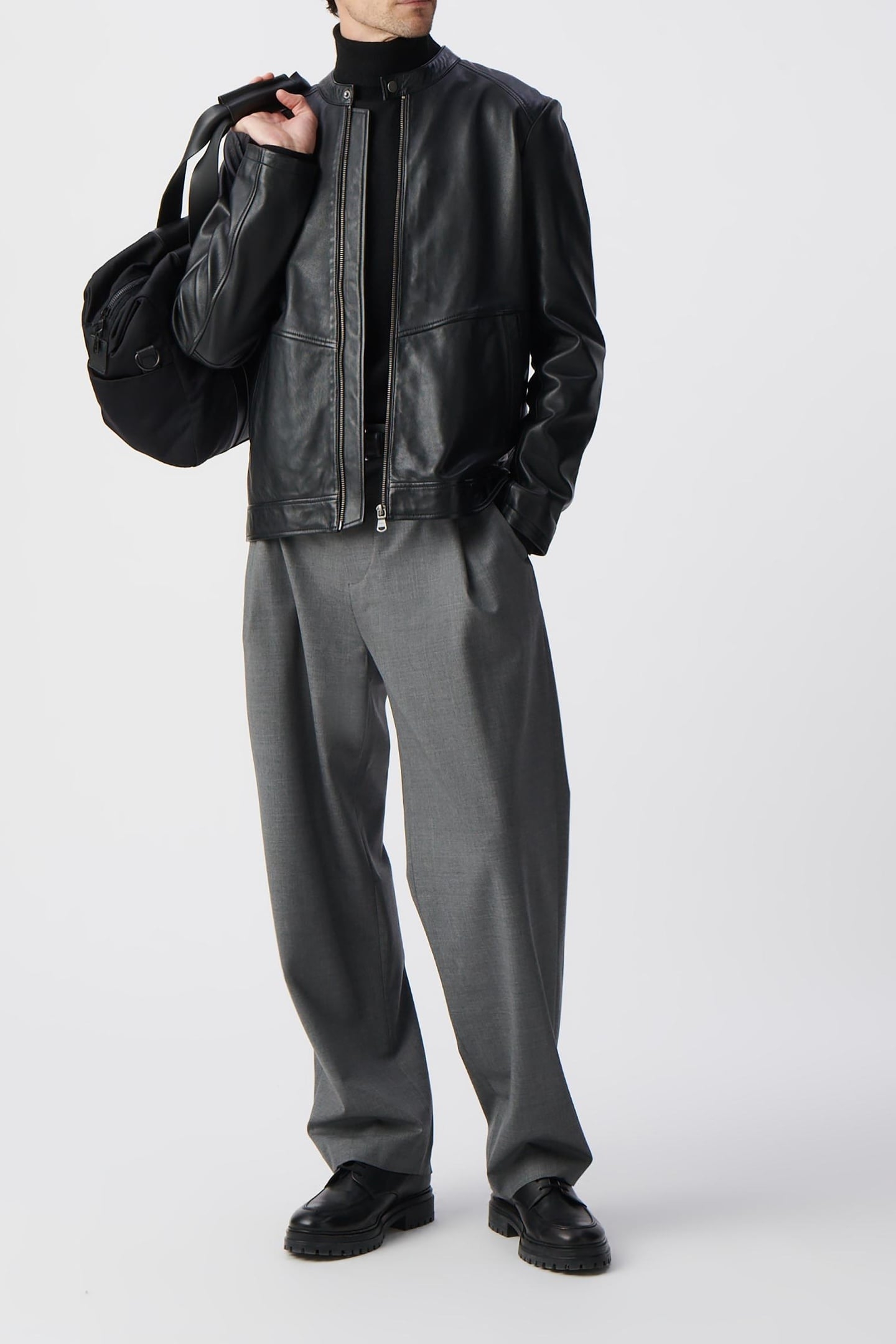 BLACK LEATHER JACKET 1