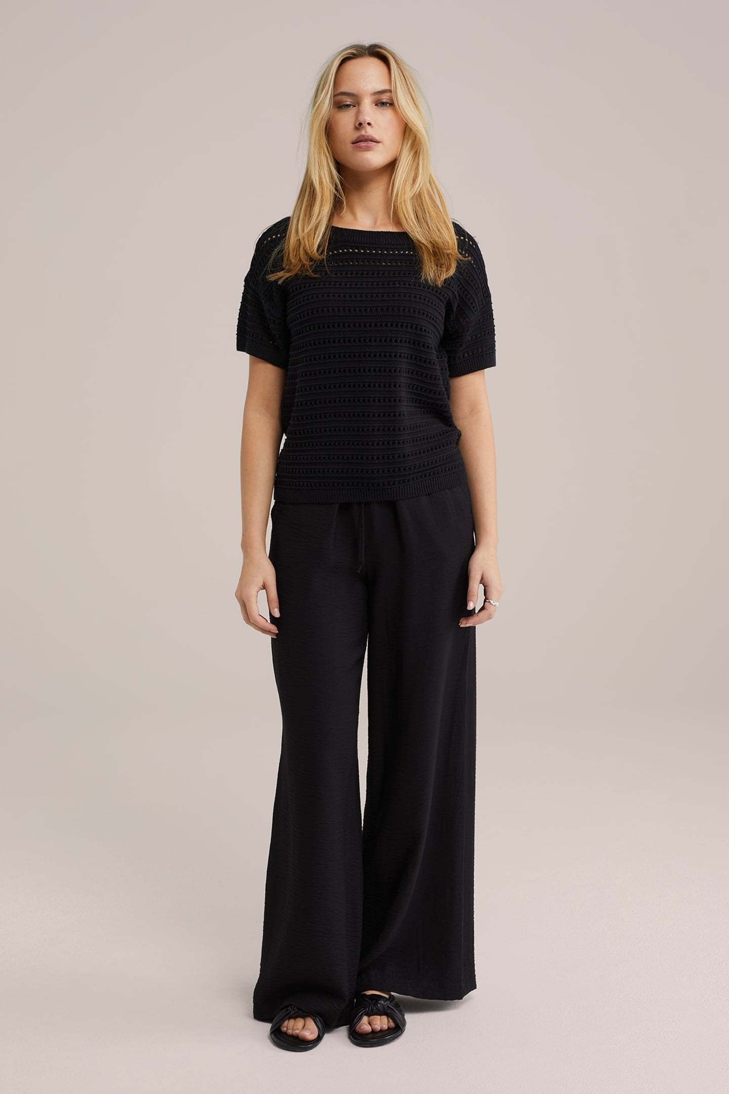 KNITTED PULLOVER BLACK 8