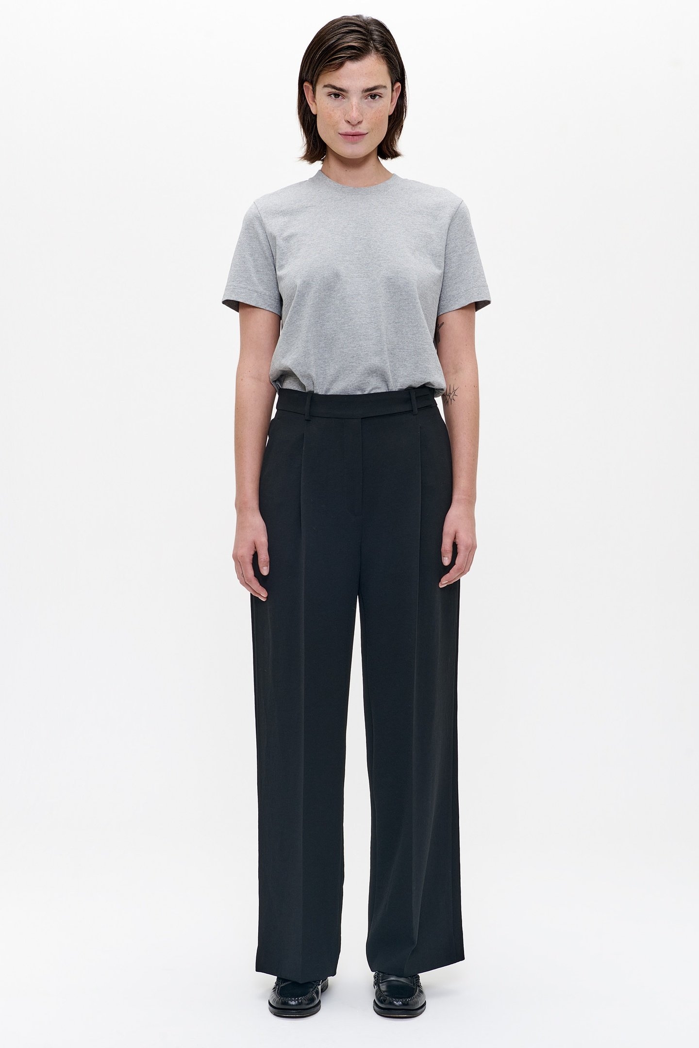 FLOWY DELMAS PANTS BLACK 2