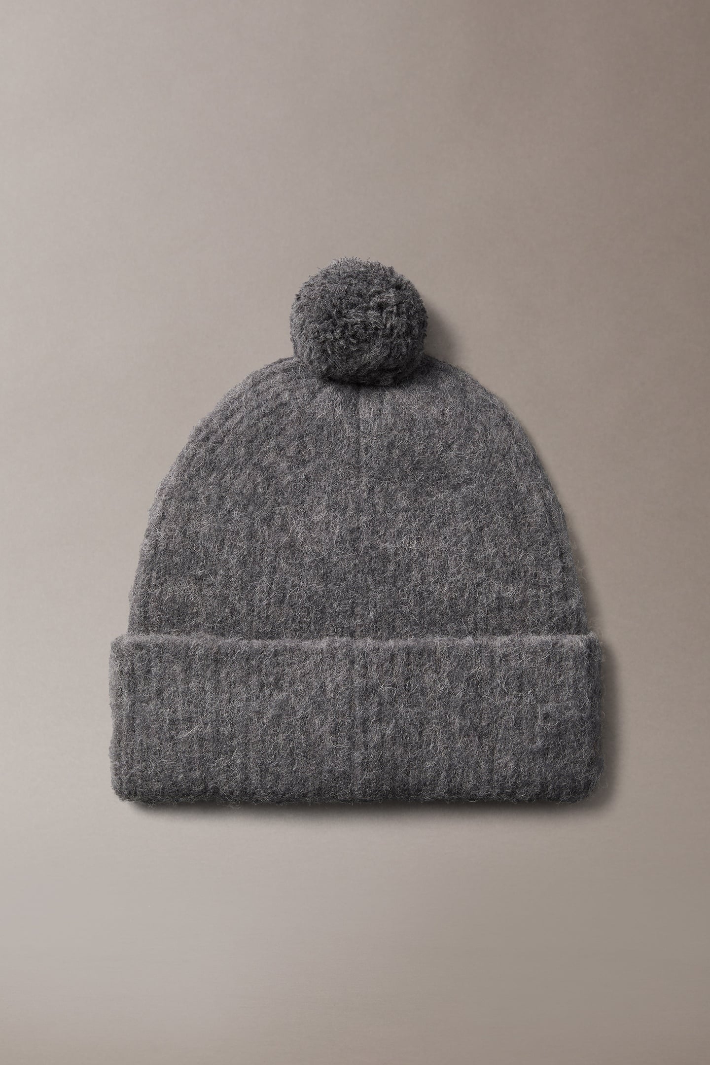 EMBLEM BRUSHED POMPO HAT DARK GREY 3