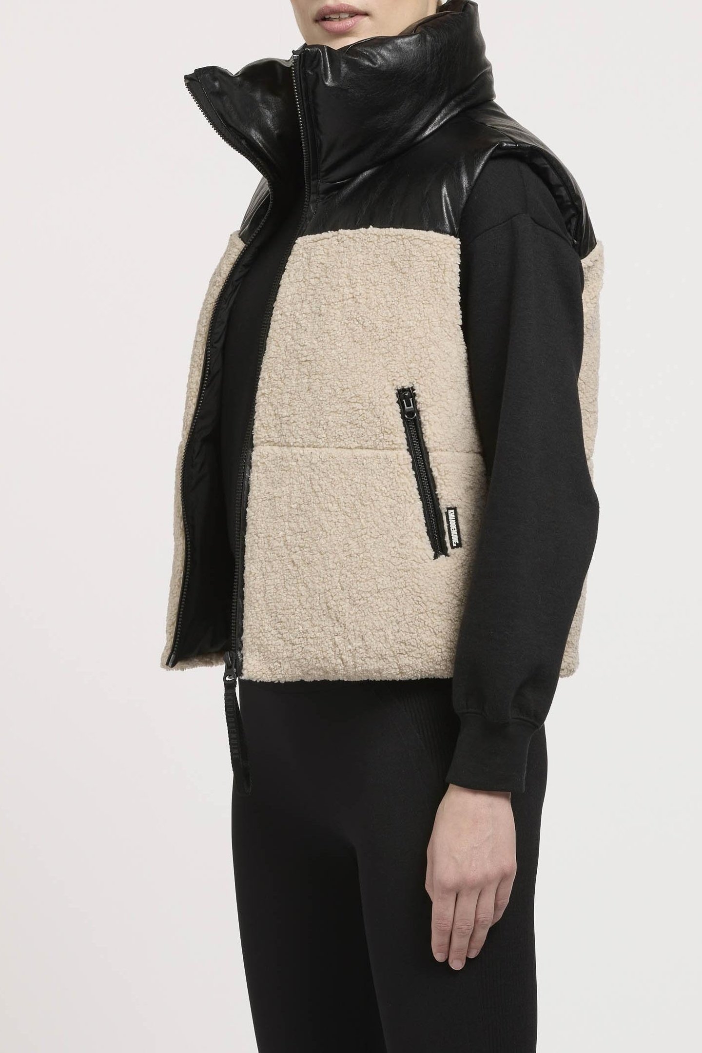 JAMILA VEST DOWNTOWN BLACK 7