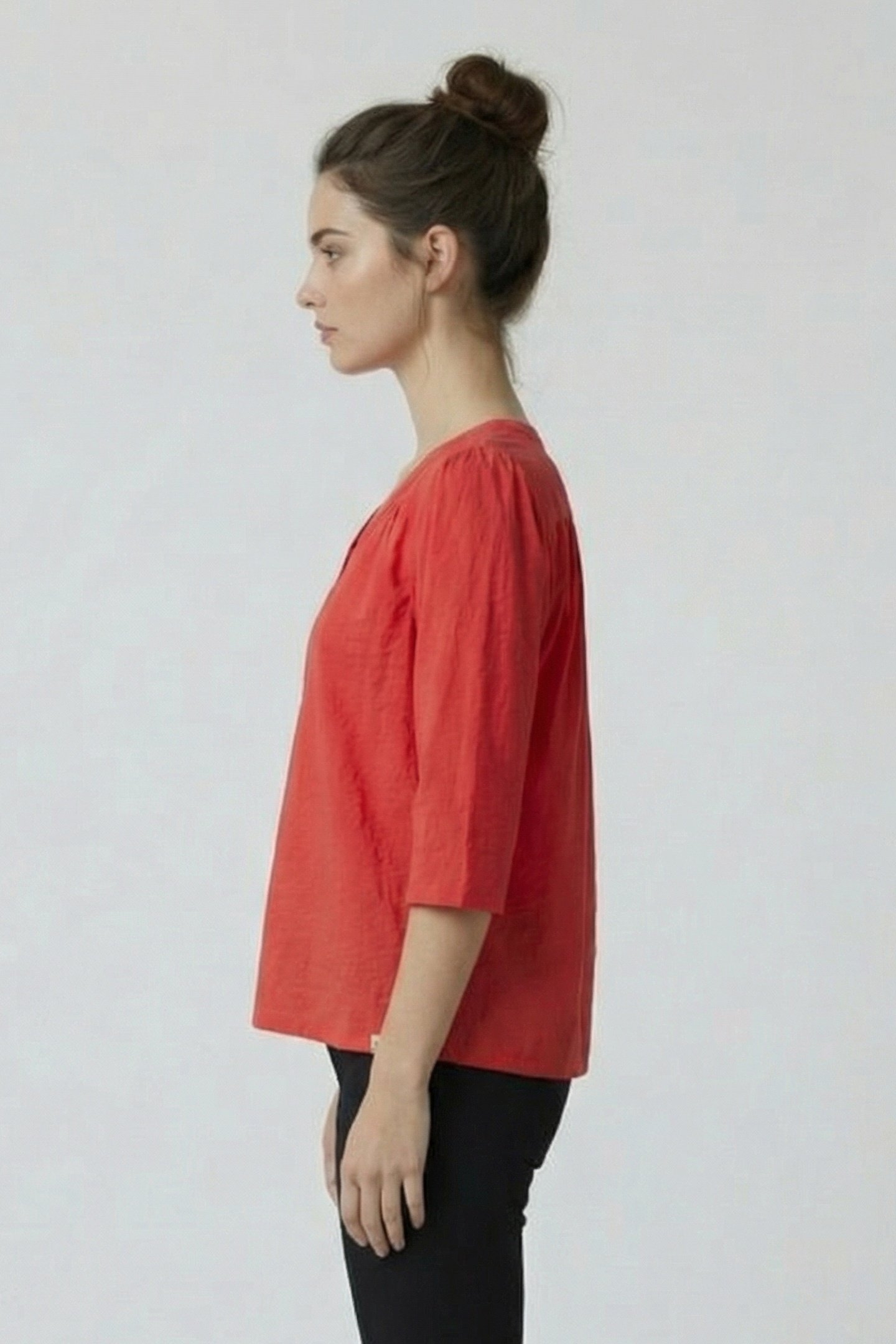 BLOUSE PEARL IN ROSE RED 3