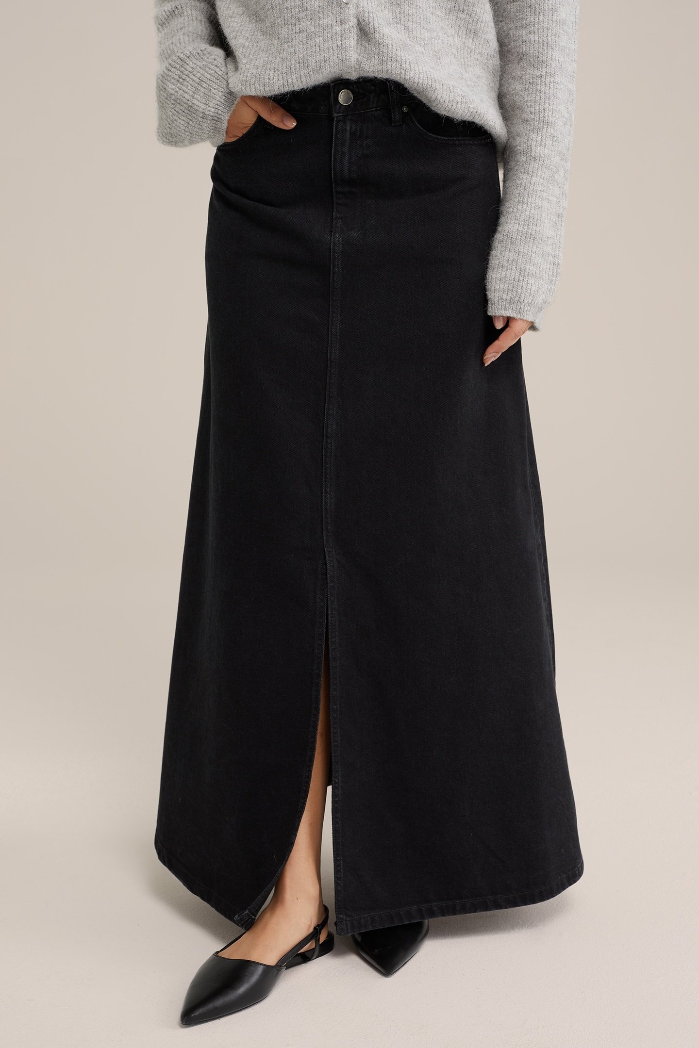 SKIRT MAXI LENGTH BLACK 2