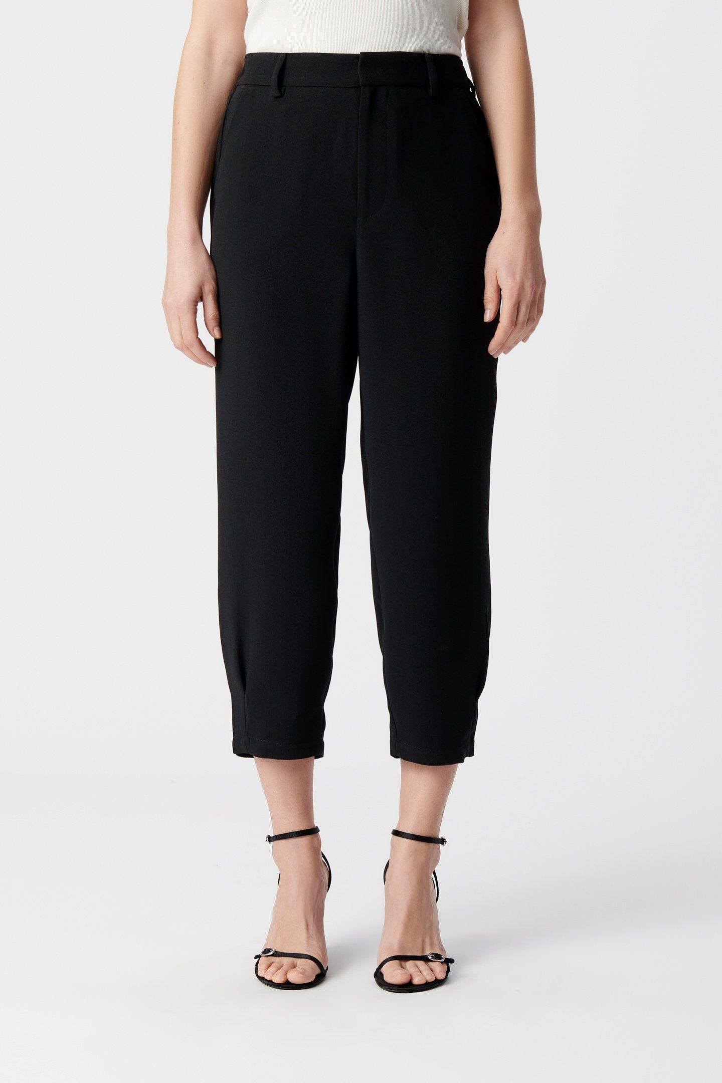 BLACK STRAIGHT-LEG PANTS 2