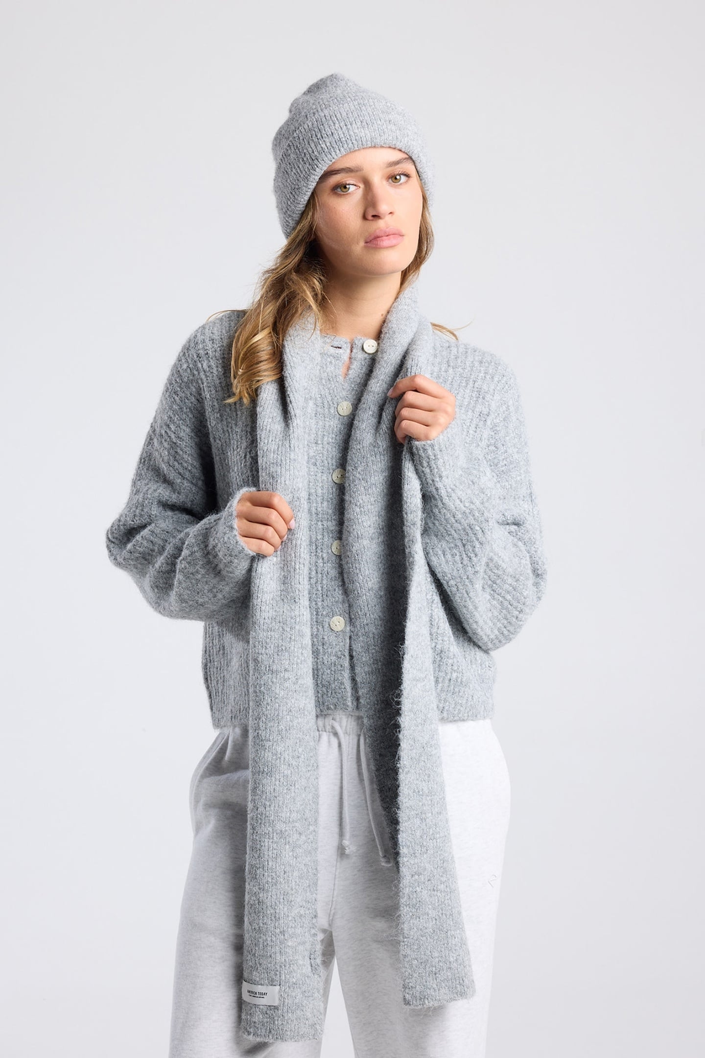 OLLIE MID GREY MELANGE 1