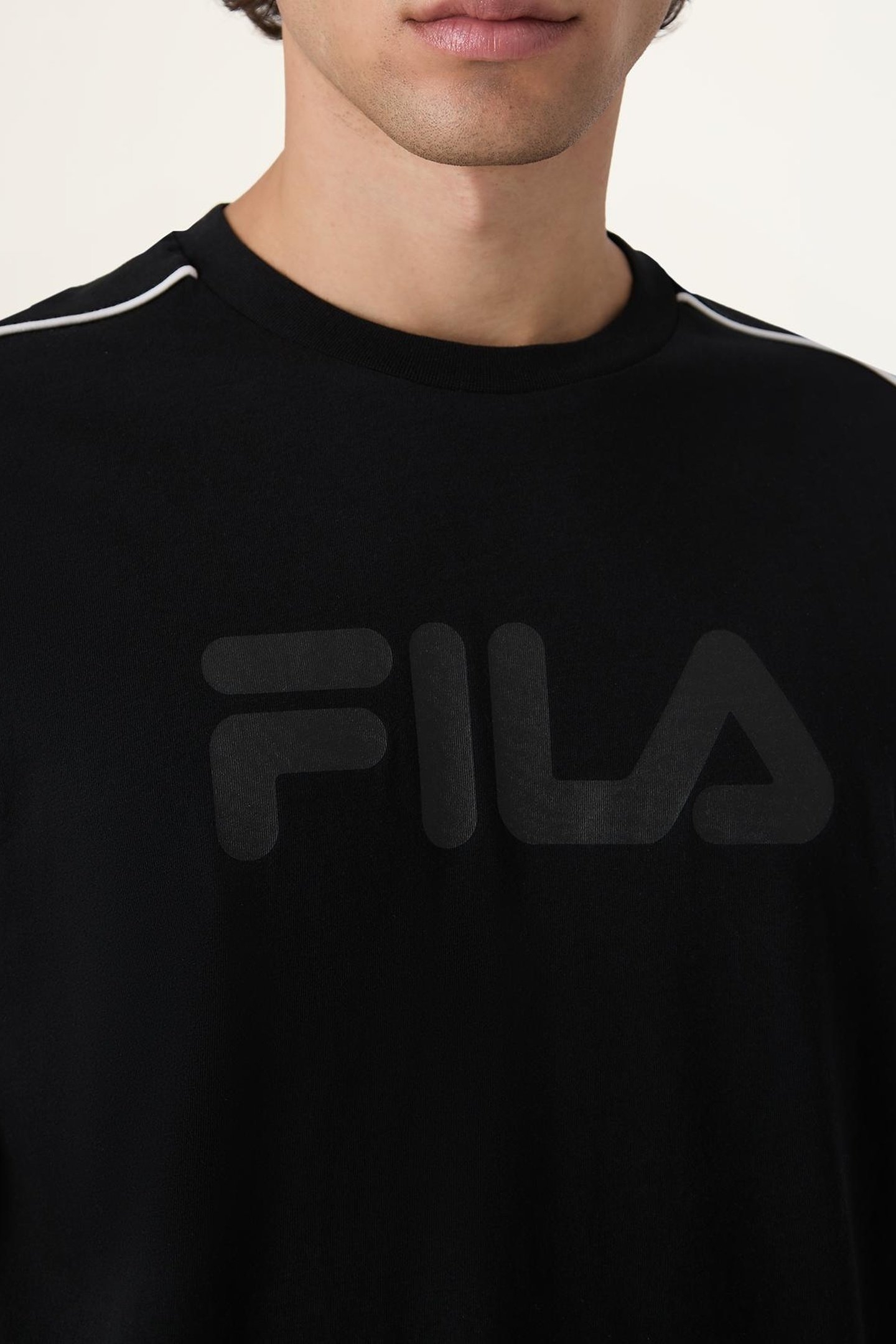 RIVOLI RELAXED LOGO T-SHIRT BLACK 6