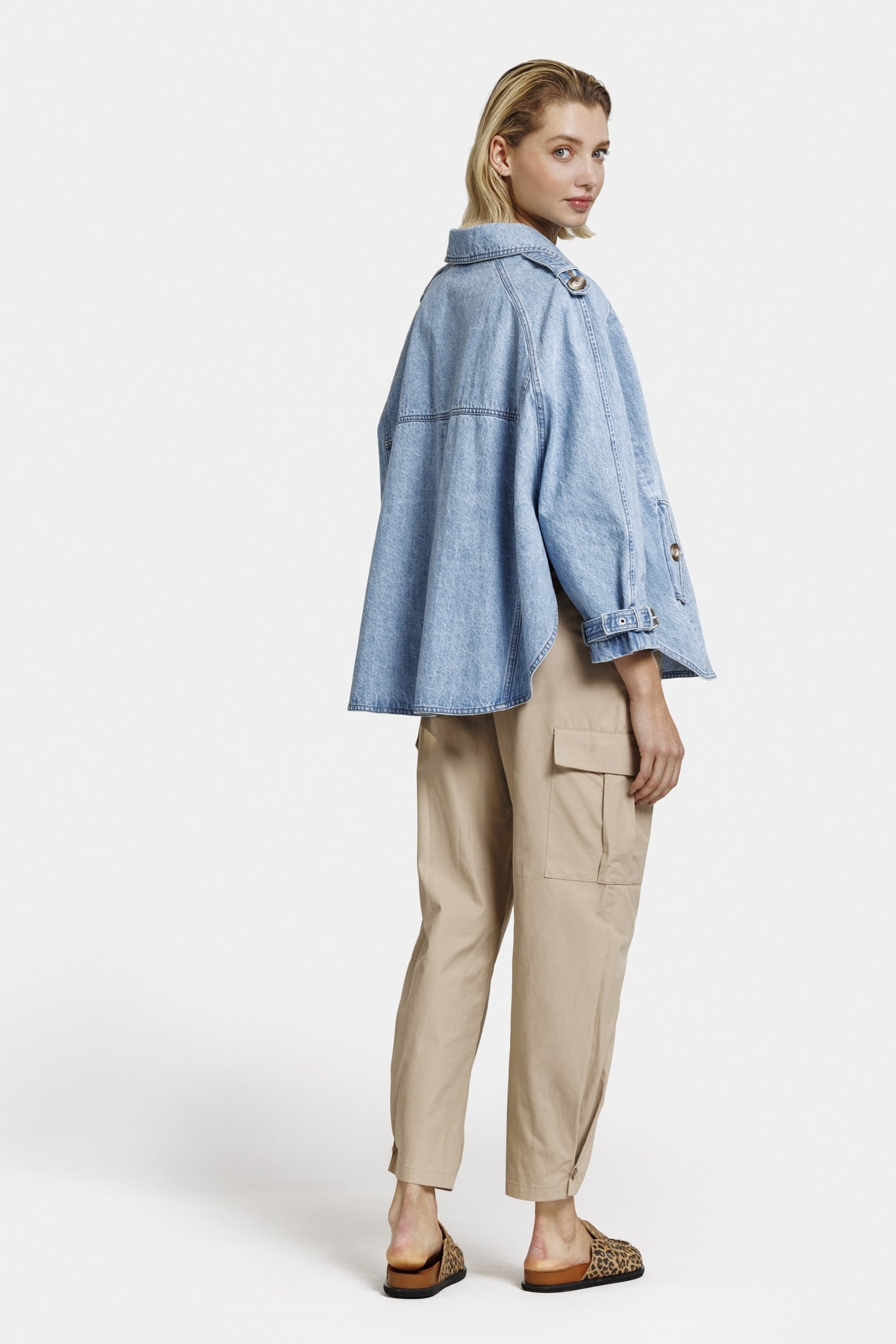 BIBI JACKET LIGHT BLUE 3