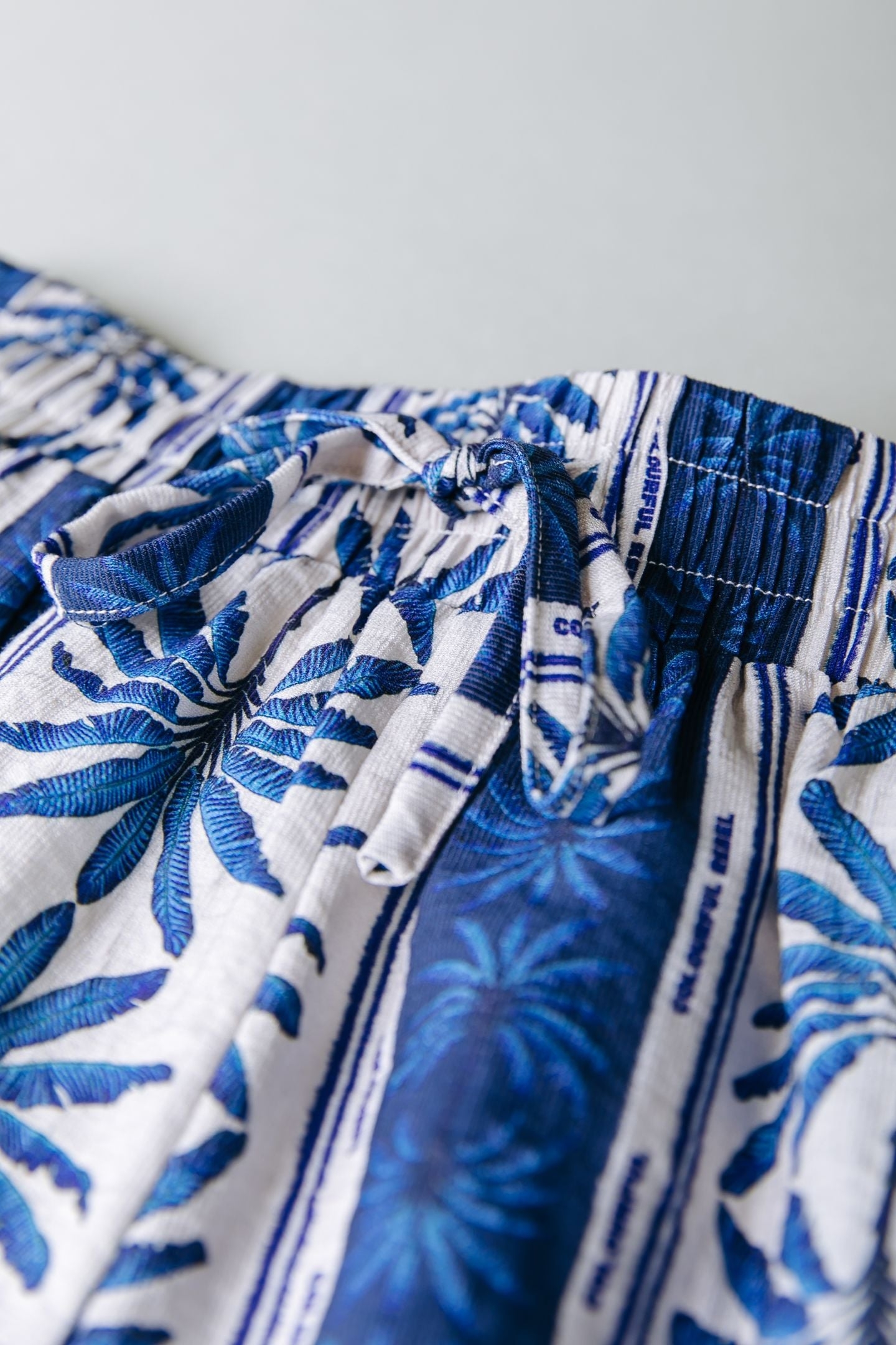 SENSA PALM RUFFLE SHORT BRIGHT BLUE 6