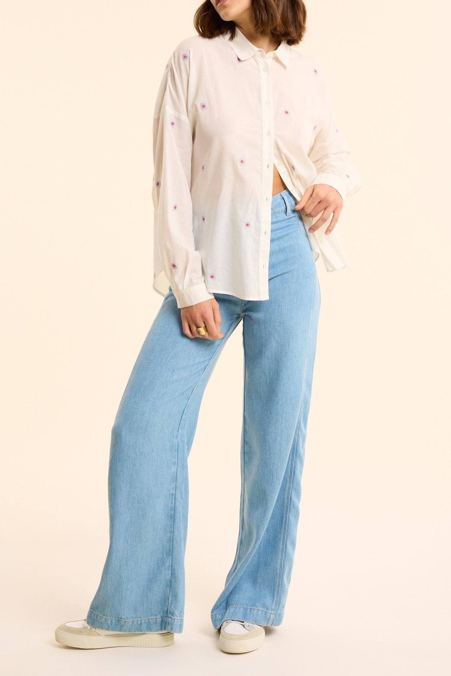 WHITE SHIRT WITH FLOWER EMBROIDERY OFF-WHITE 2