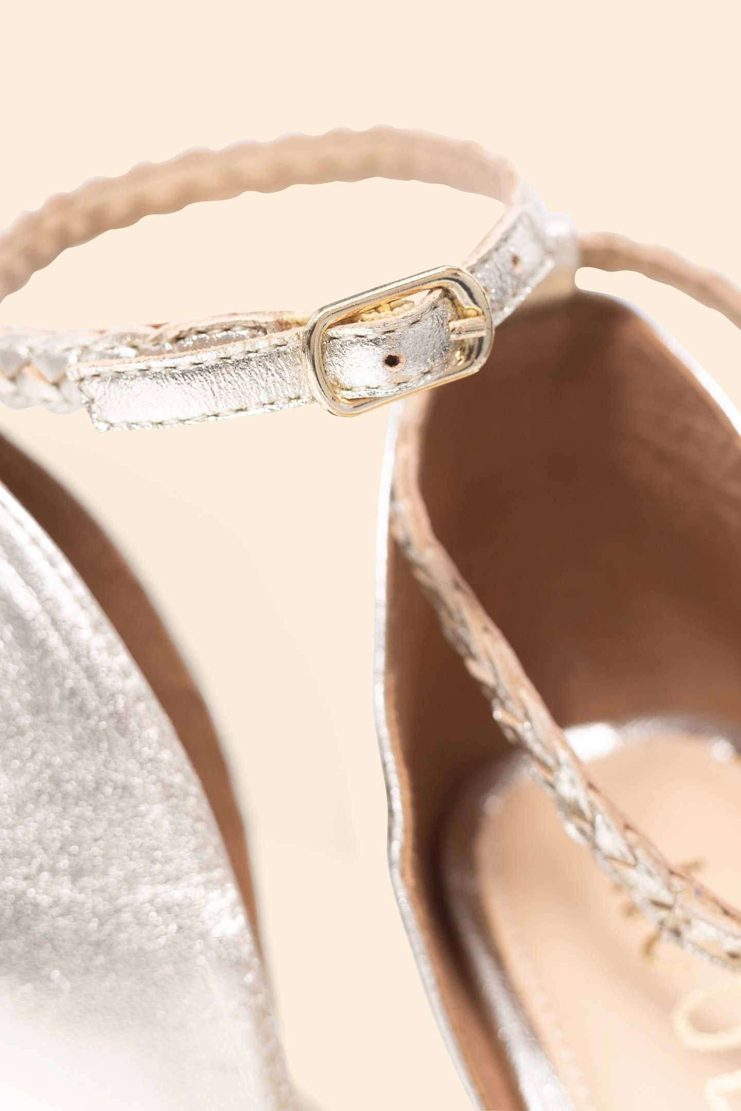 WOVEN LEATHER SANDALS WITH GOLD HEEL GOLD 6