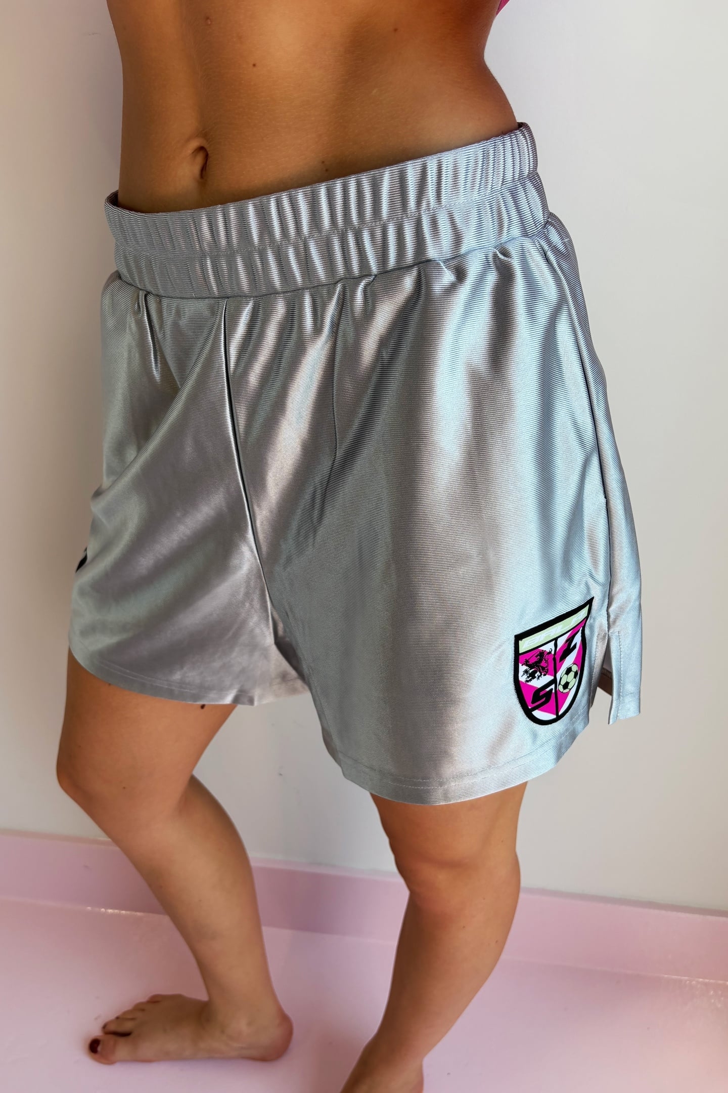 SAAR FOOTBALL SHORTS SILVER 1