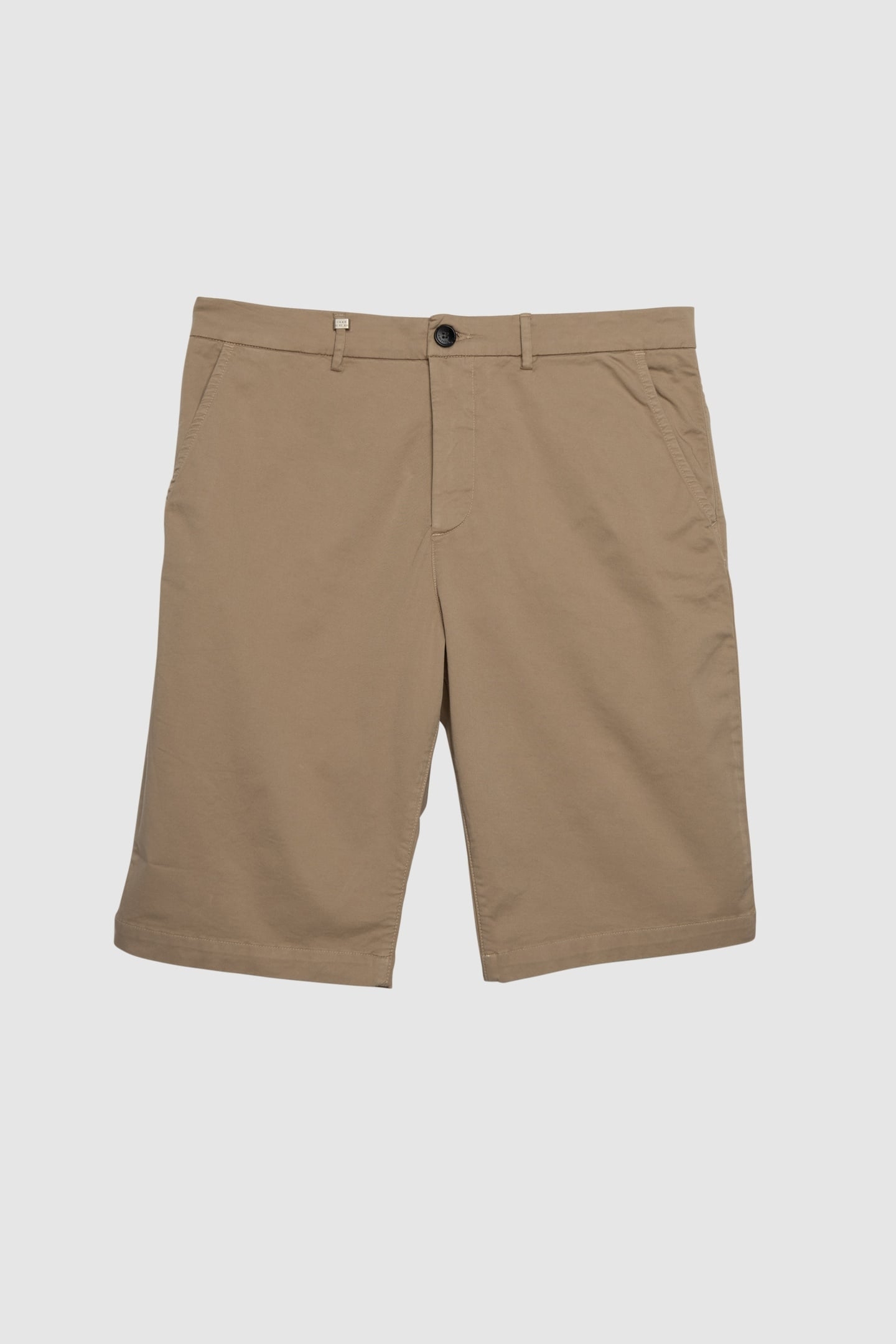 SAND STRAIGHT CHINO BERMUDAS 1