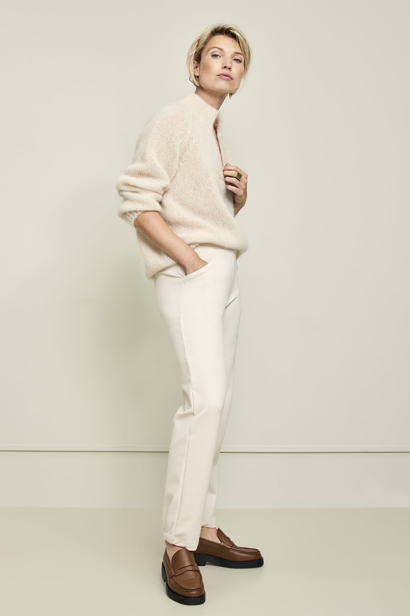 HEBE PANTS BUTTERMILK 4