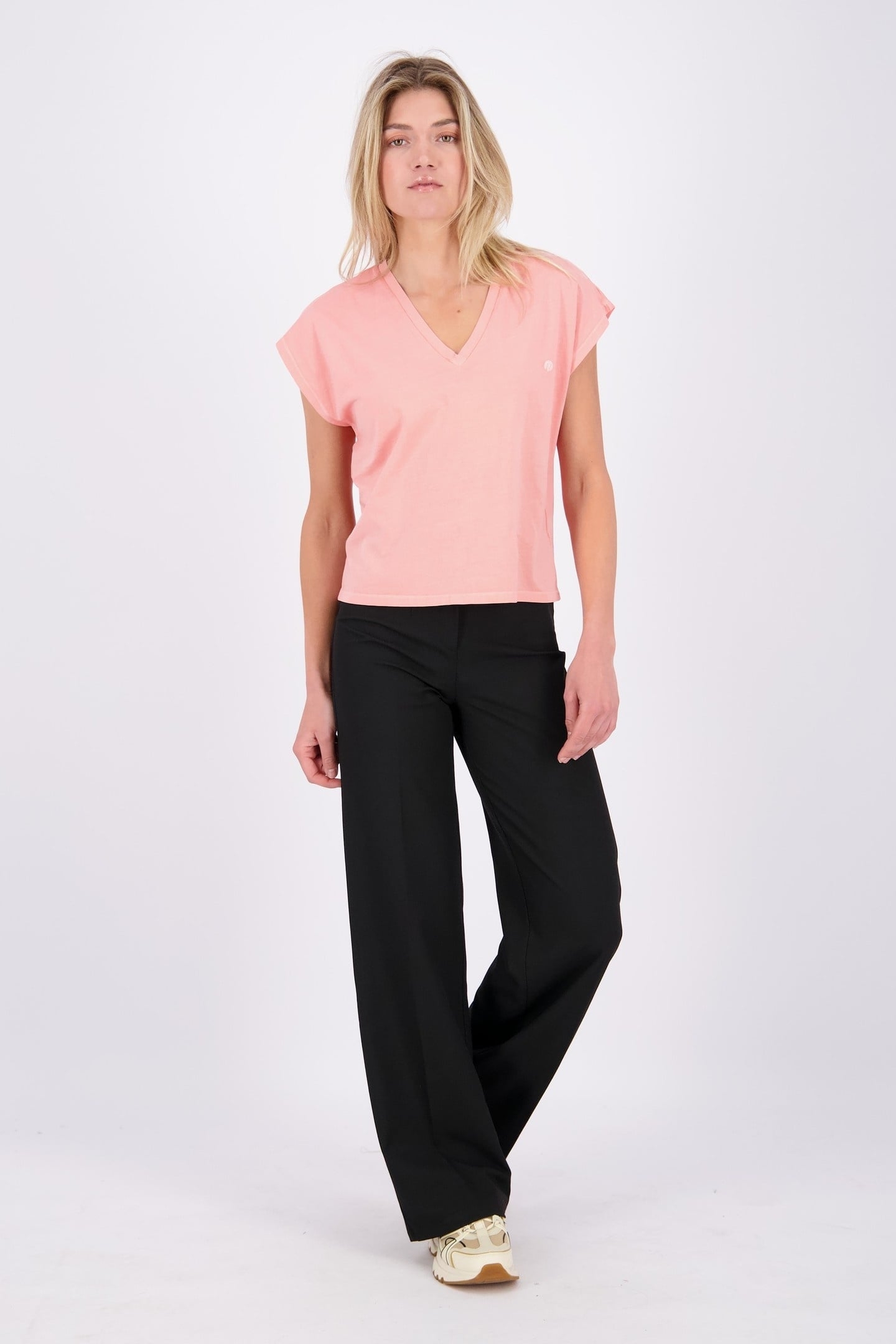 STEFANIE DEEP BLACK 1