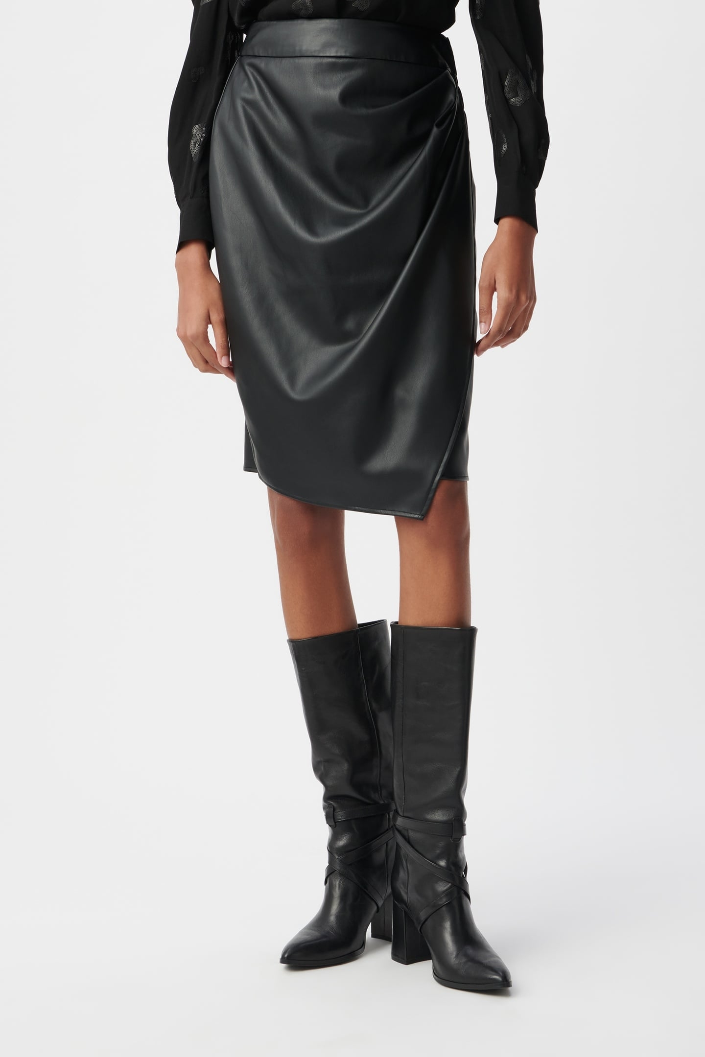 BLACK PENCIL WRAP SKIRT 2