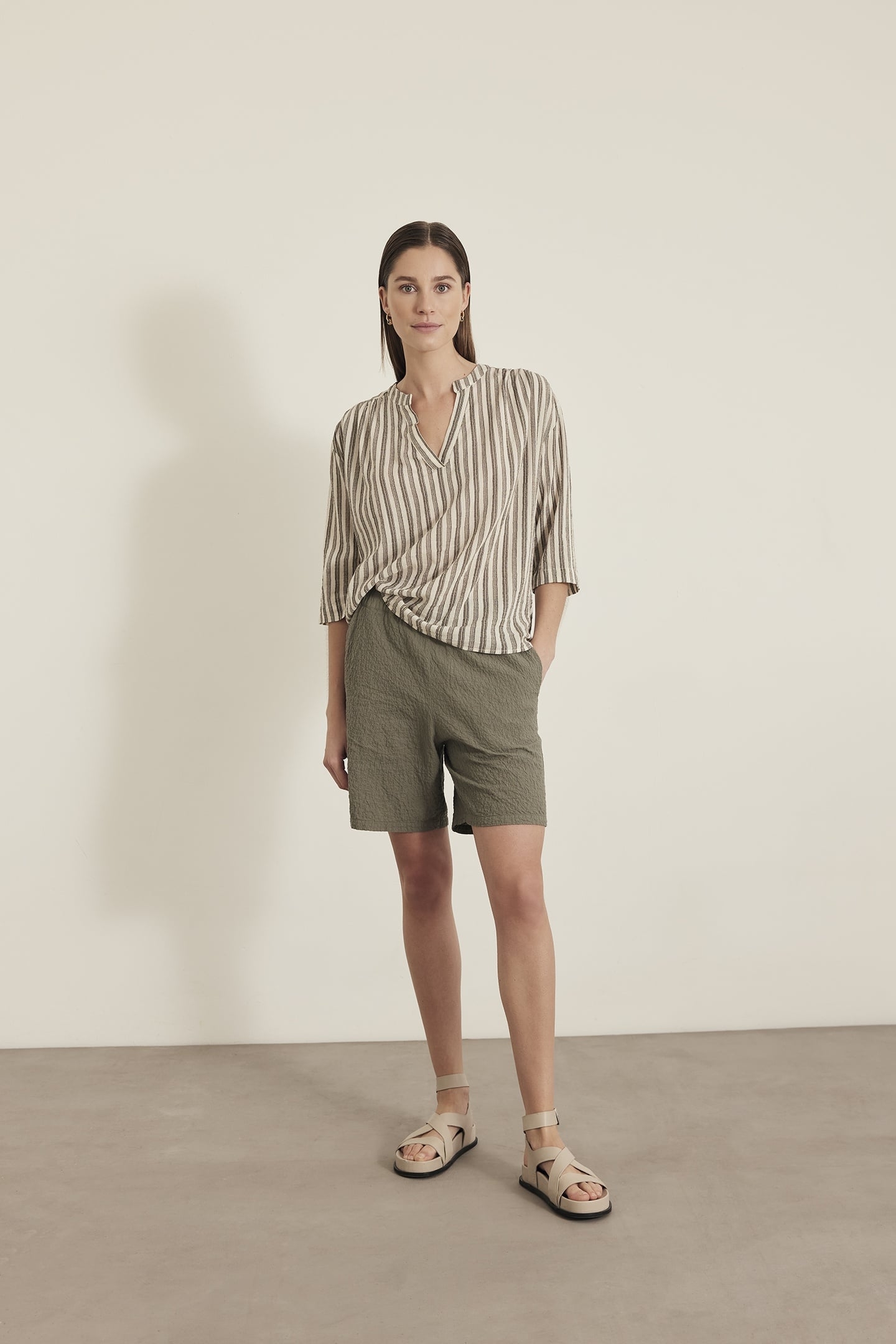 SARINA TOP GRAPHITE 3