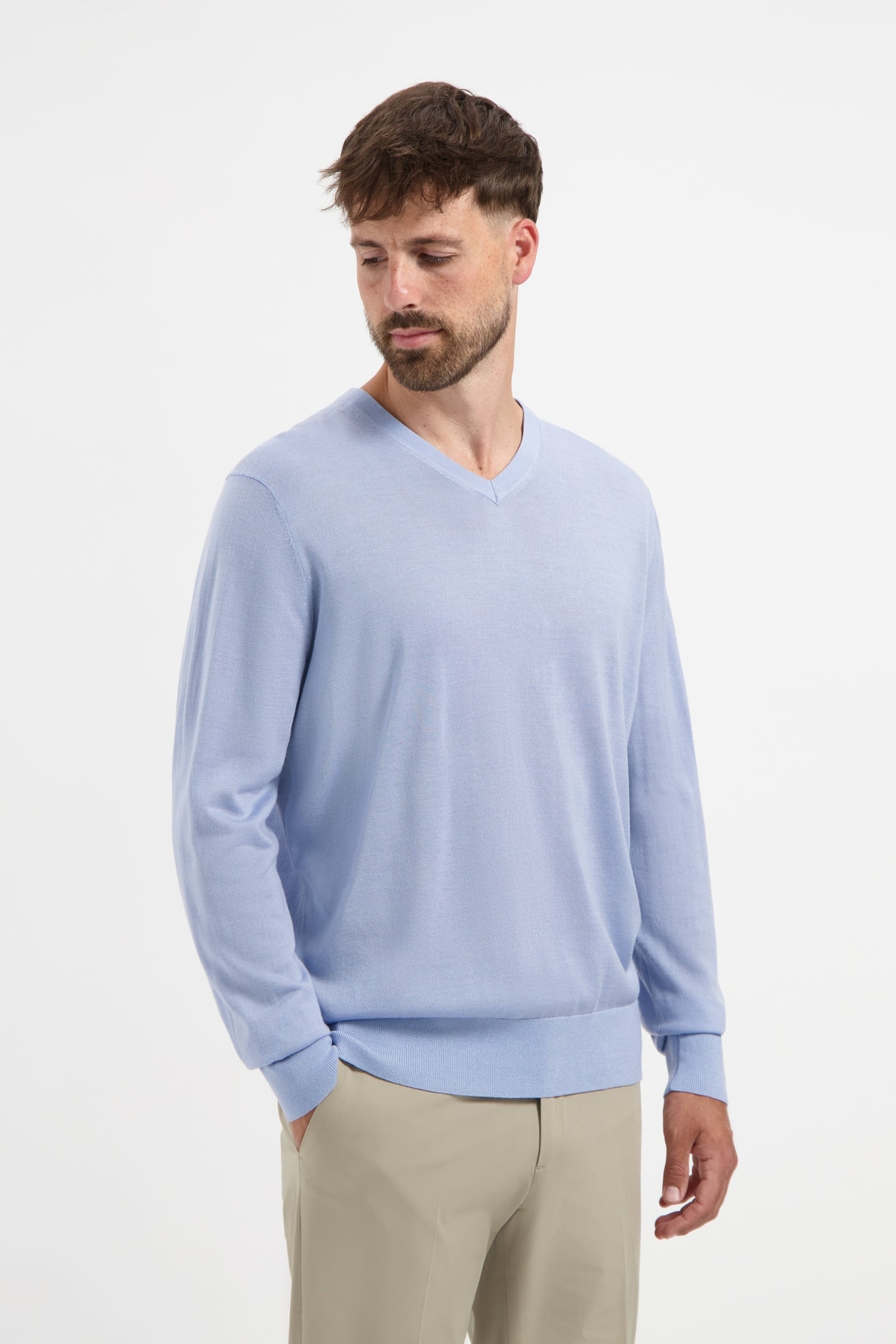V NECK100% MERINO ALPINE BLUE 1