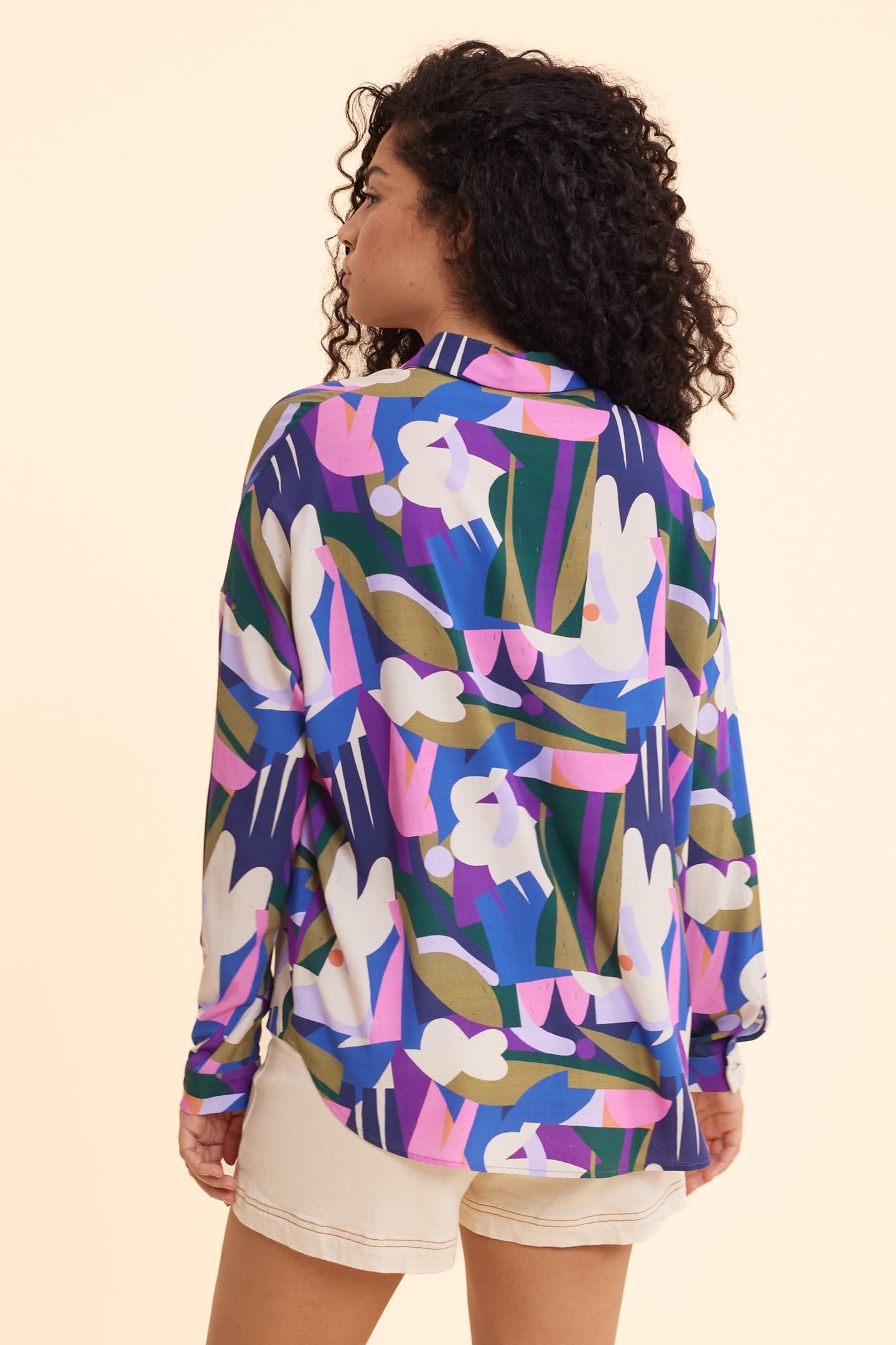 BEIGE SHIRT WITH GRAPHIC FLORAL PRINT MULTICO 4