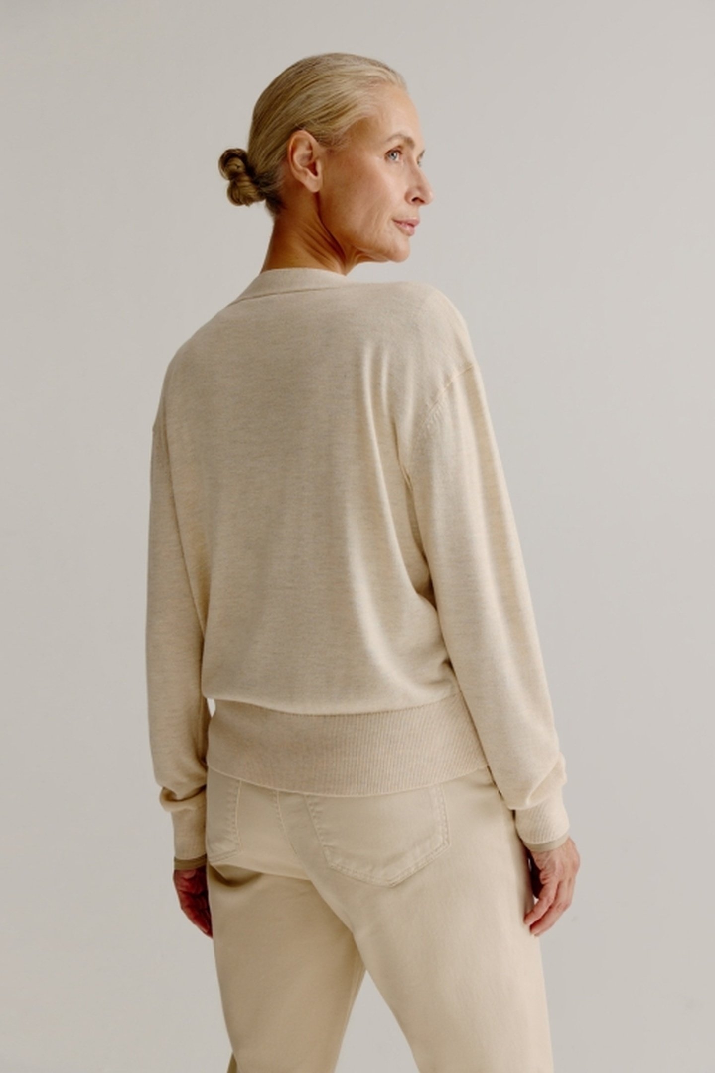 AUGUST CARDIGAN SAND 3